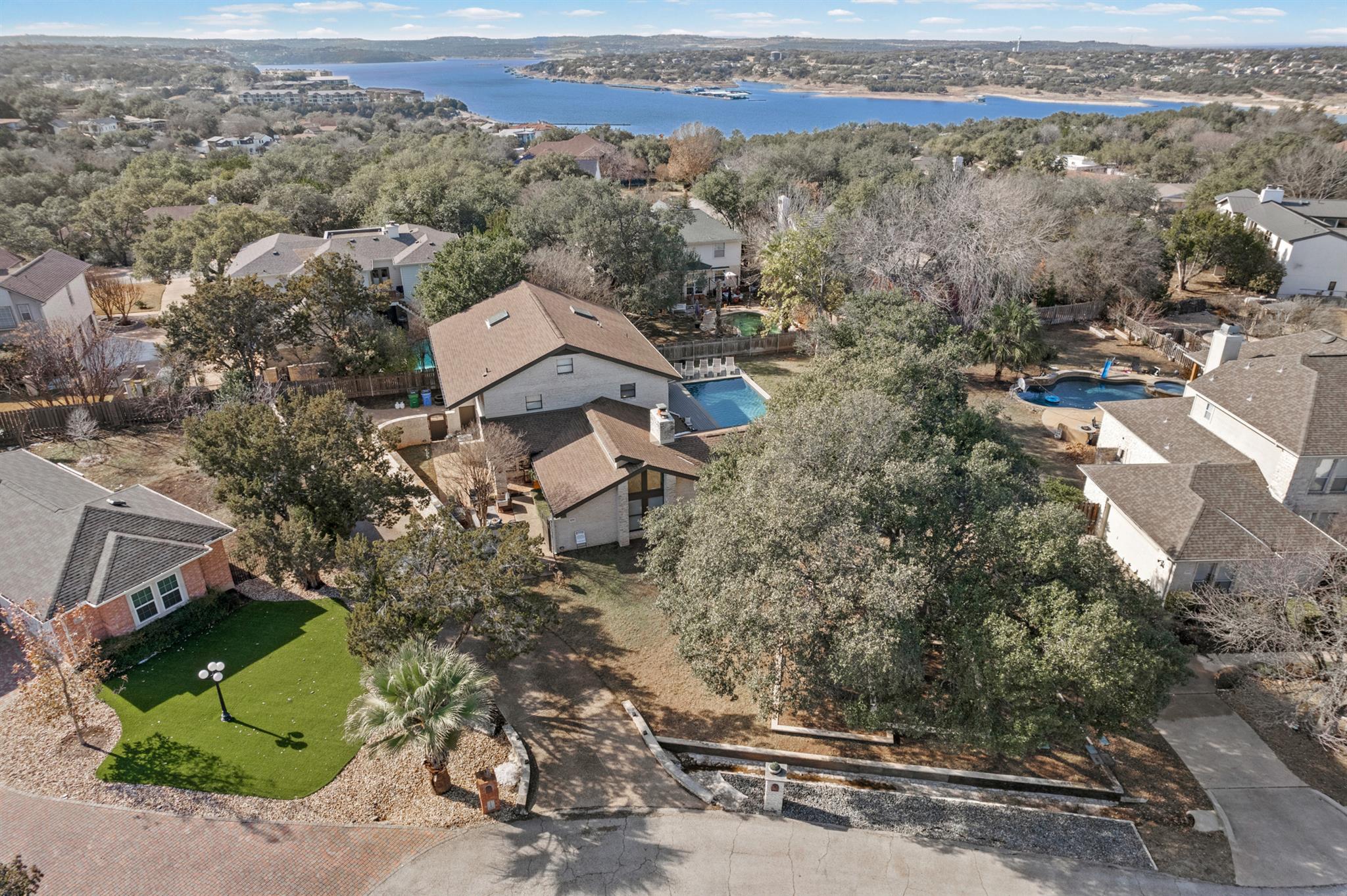 106 Acapulco Ct, Lakeway, TX 78734