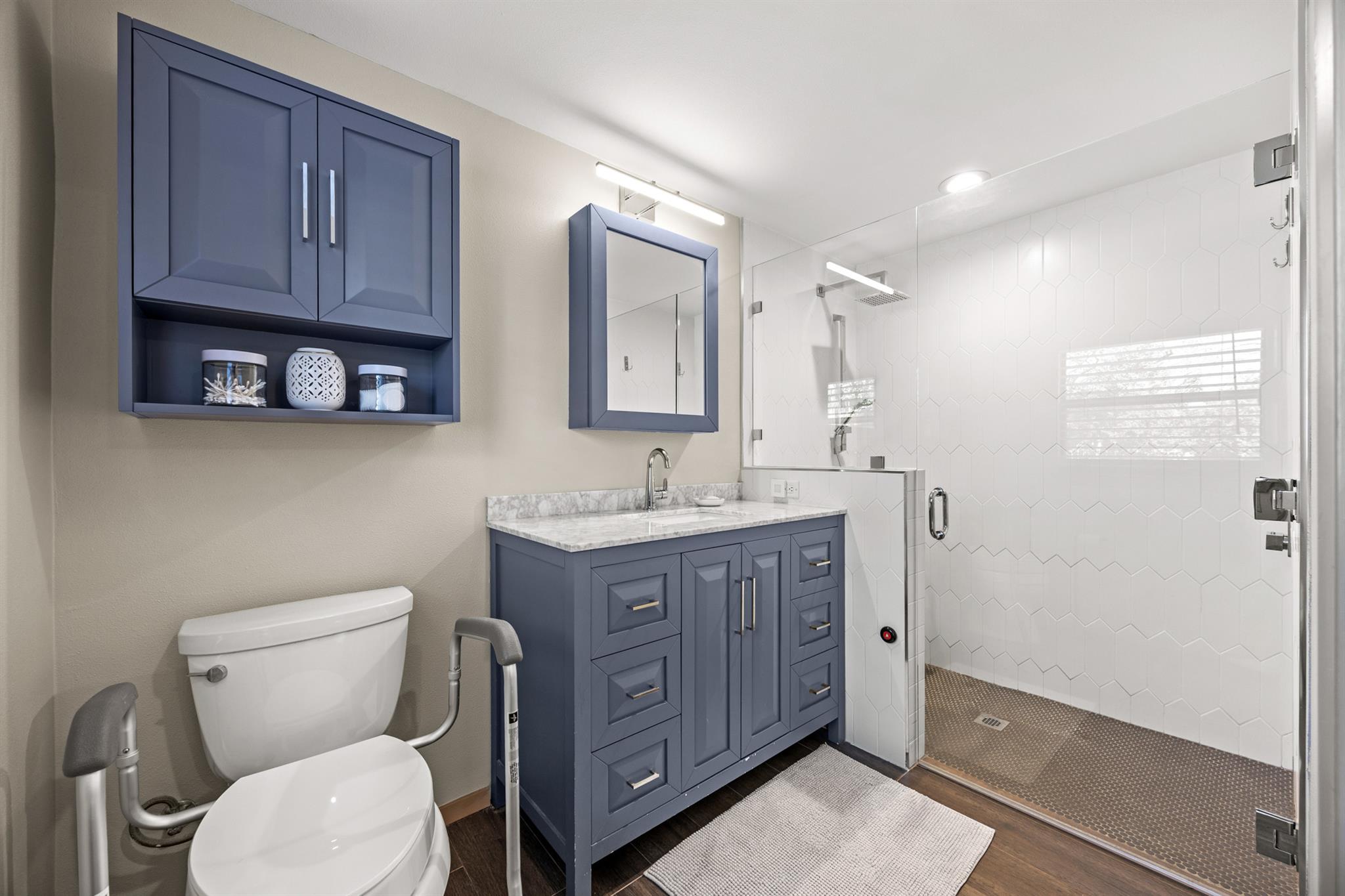 106 Acapulco Ct, Lakeway, TX 78734