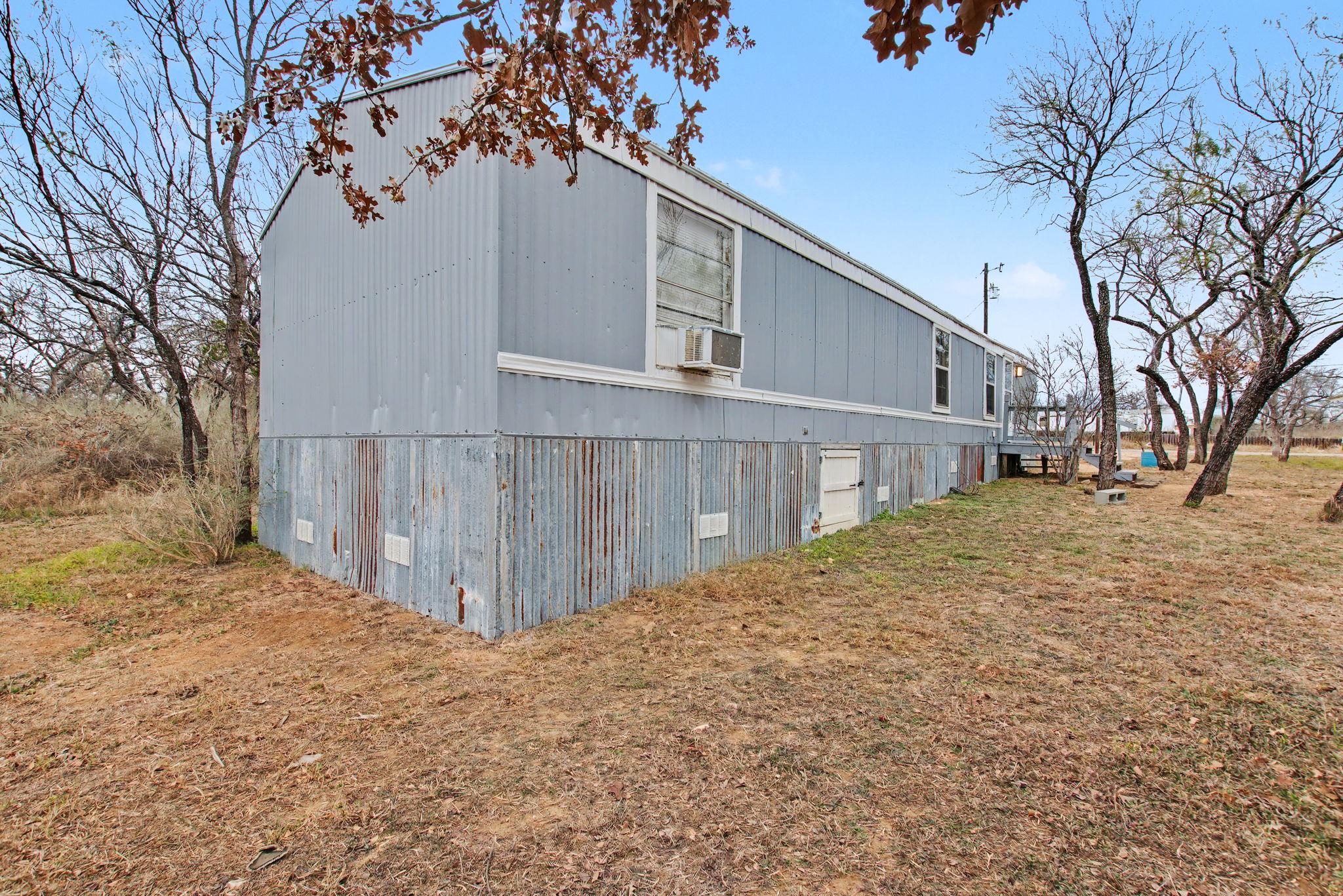 919 Austin St, Kingsland, TX 78639