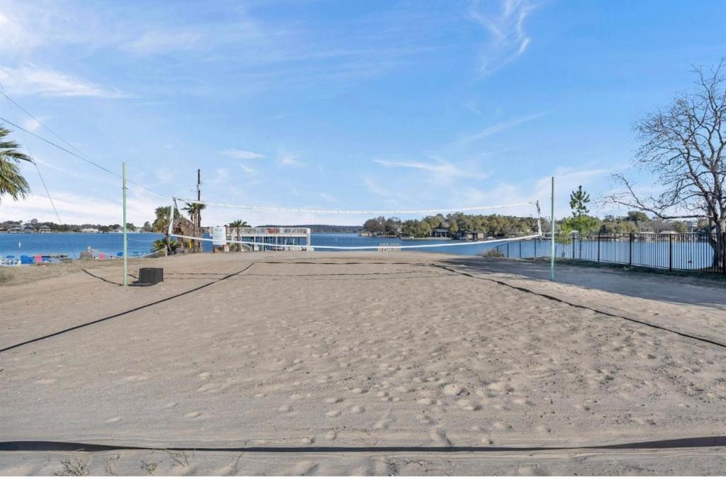 604 Highcrest # 213 Dr, Granite Shoals, TX 78654