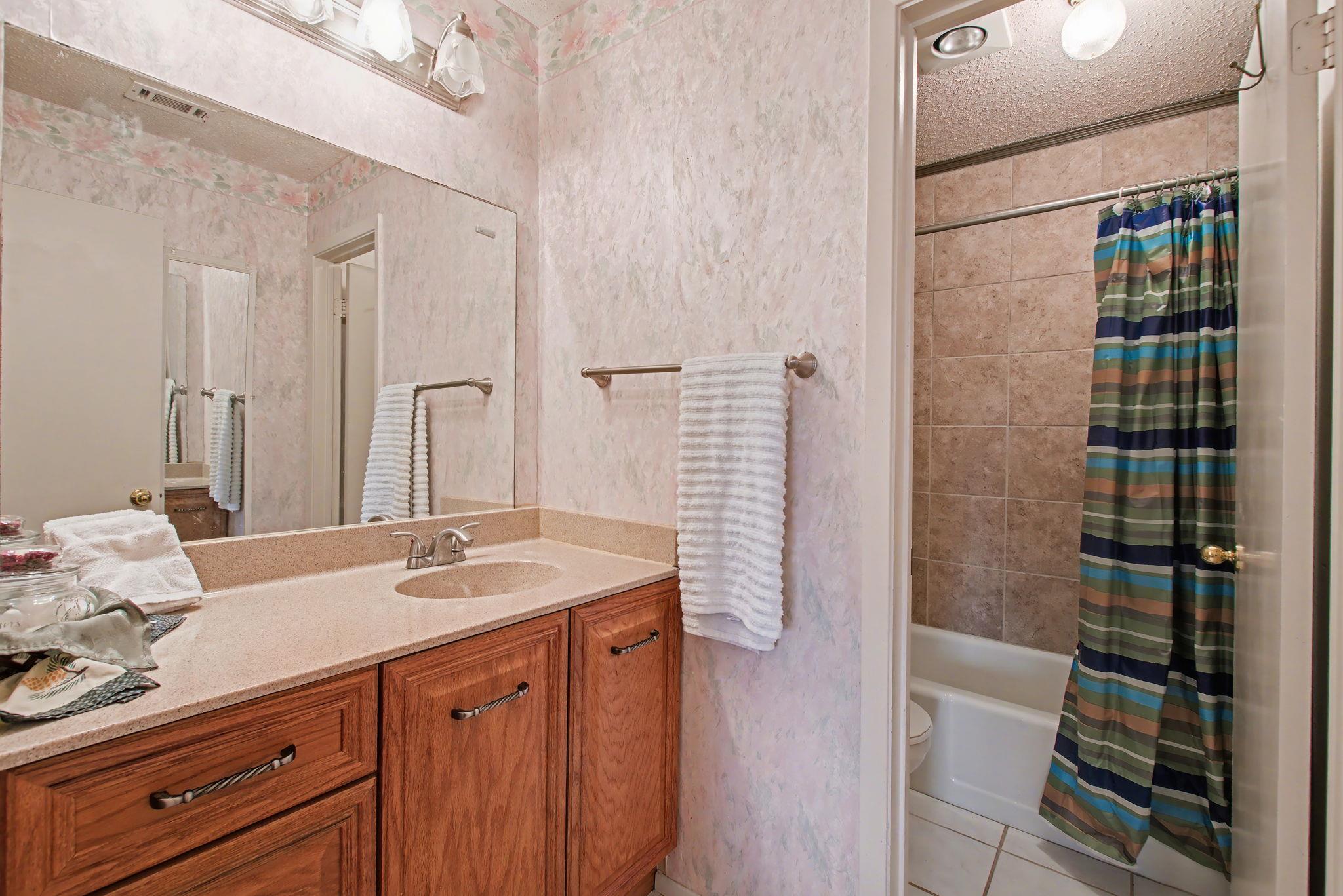 604 Highcrest # 213 Dr, Granite Shoals, TX 78654