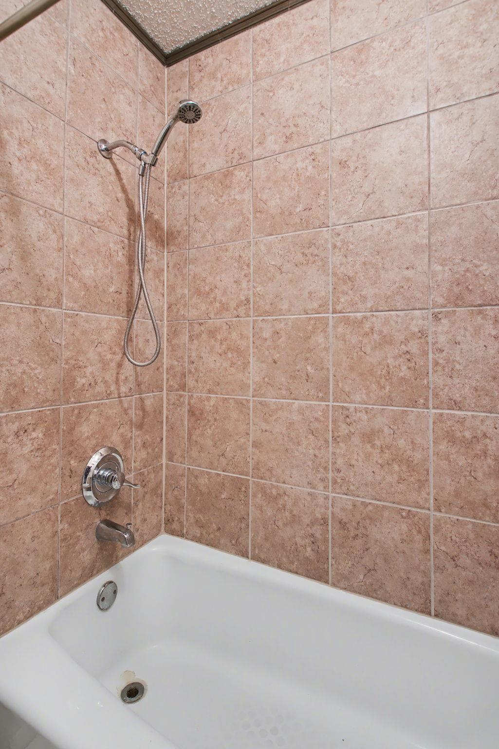 604 Highcrest # 213 Dr, Granite Shoals, TX 78654