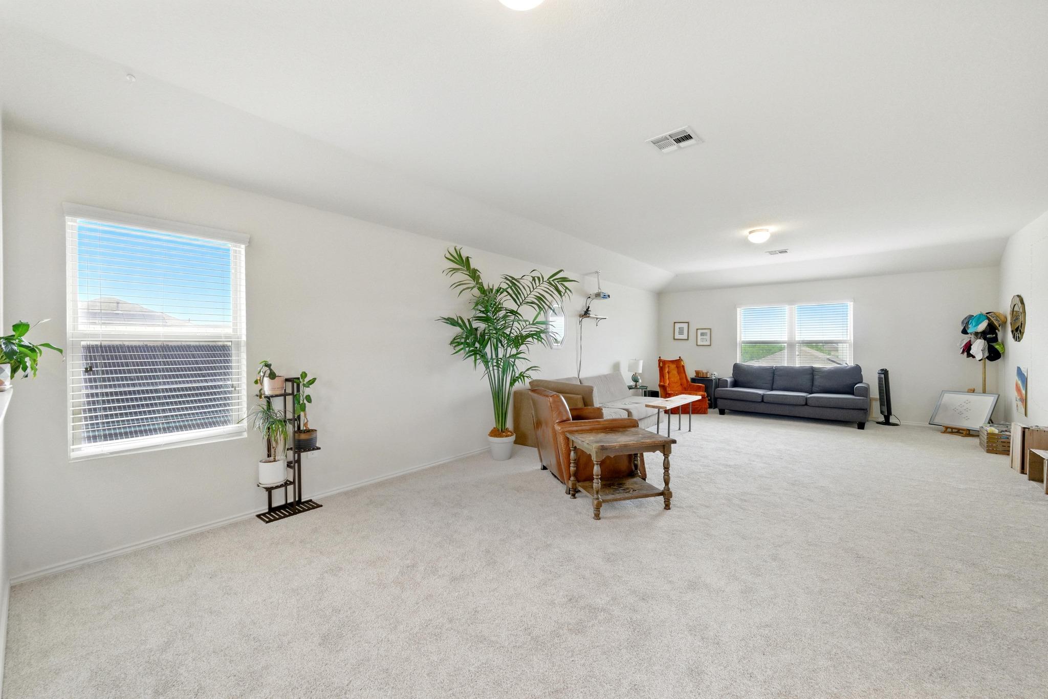 3905 Alpine Autumn Dr, Austin, TX 78744