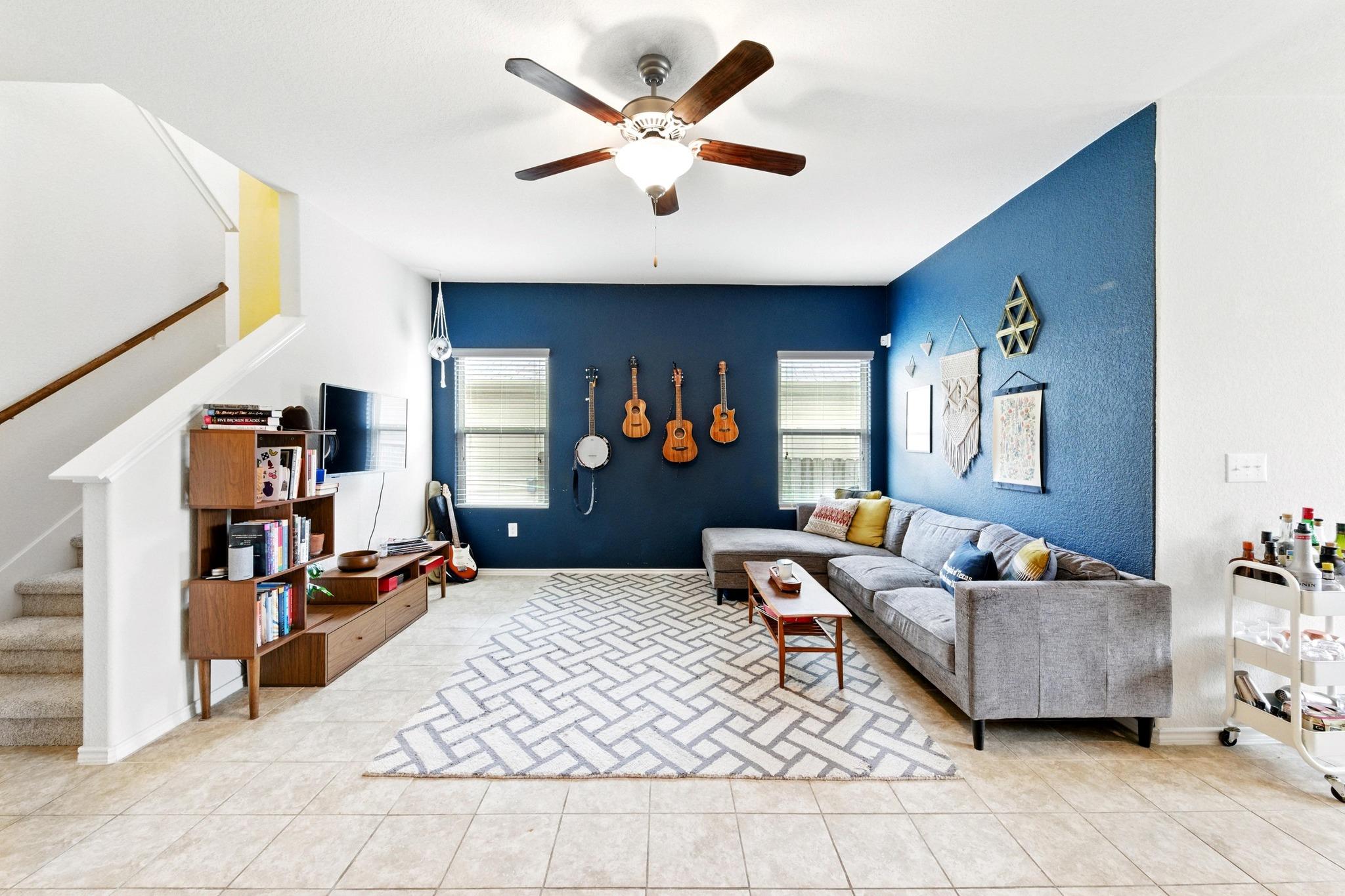 3905 Alpine Autumn Dr, Austin, TX 78744