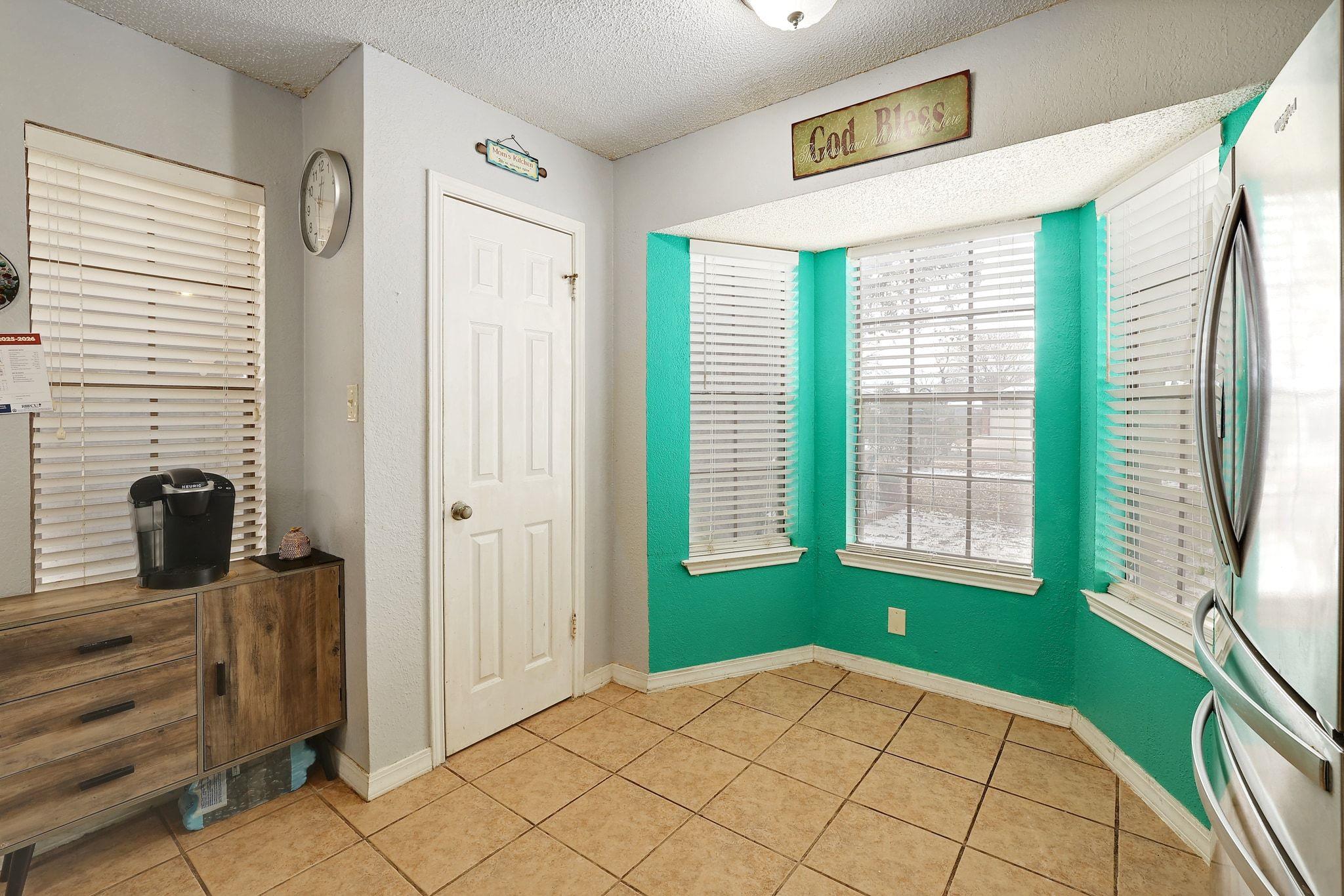 2508 Armstrong Dr, Leander, TX 78641