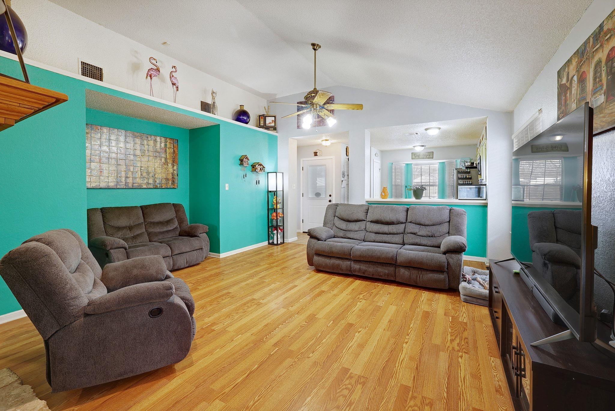 2508 Armstrong Dr, Leander, TX 78641