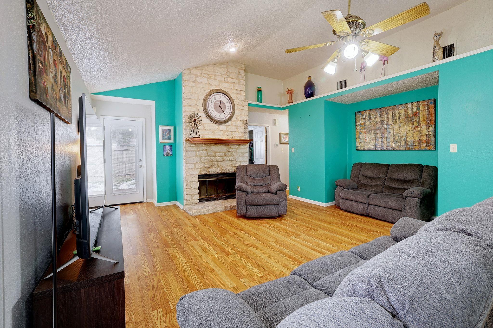 2508 Armstrong Dr, Leander, TX 78641