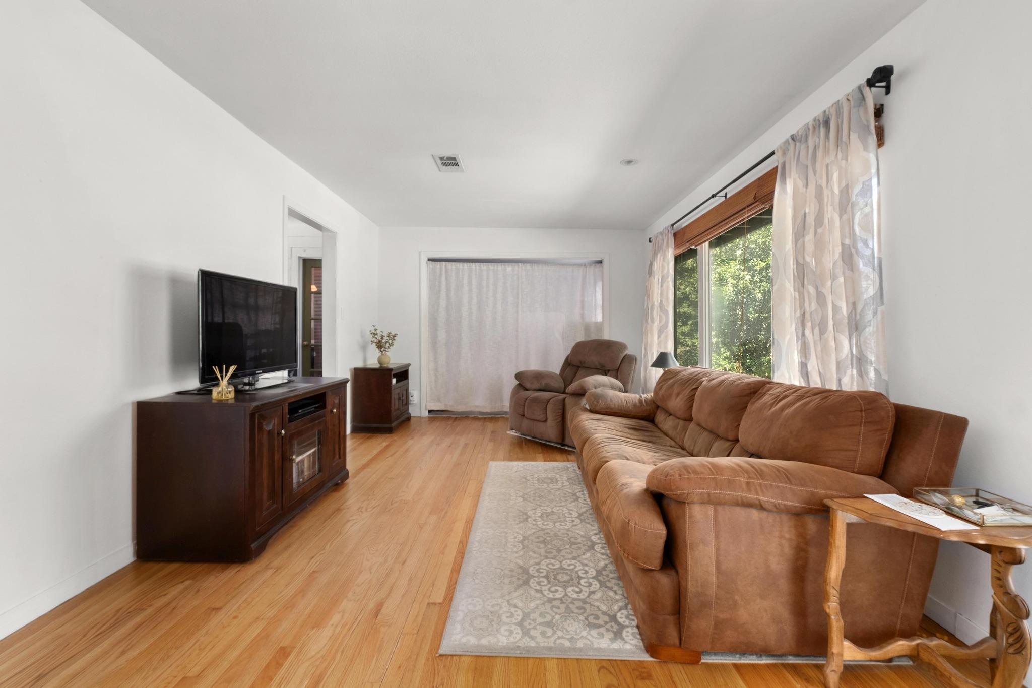 1303 Glencrest Dr, Austin, TX 78723