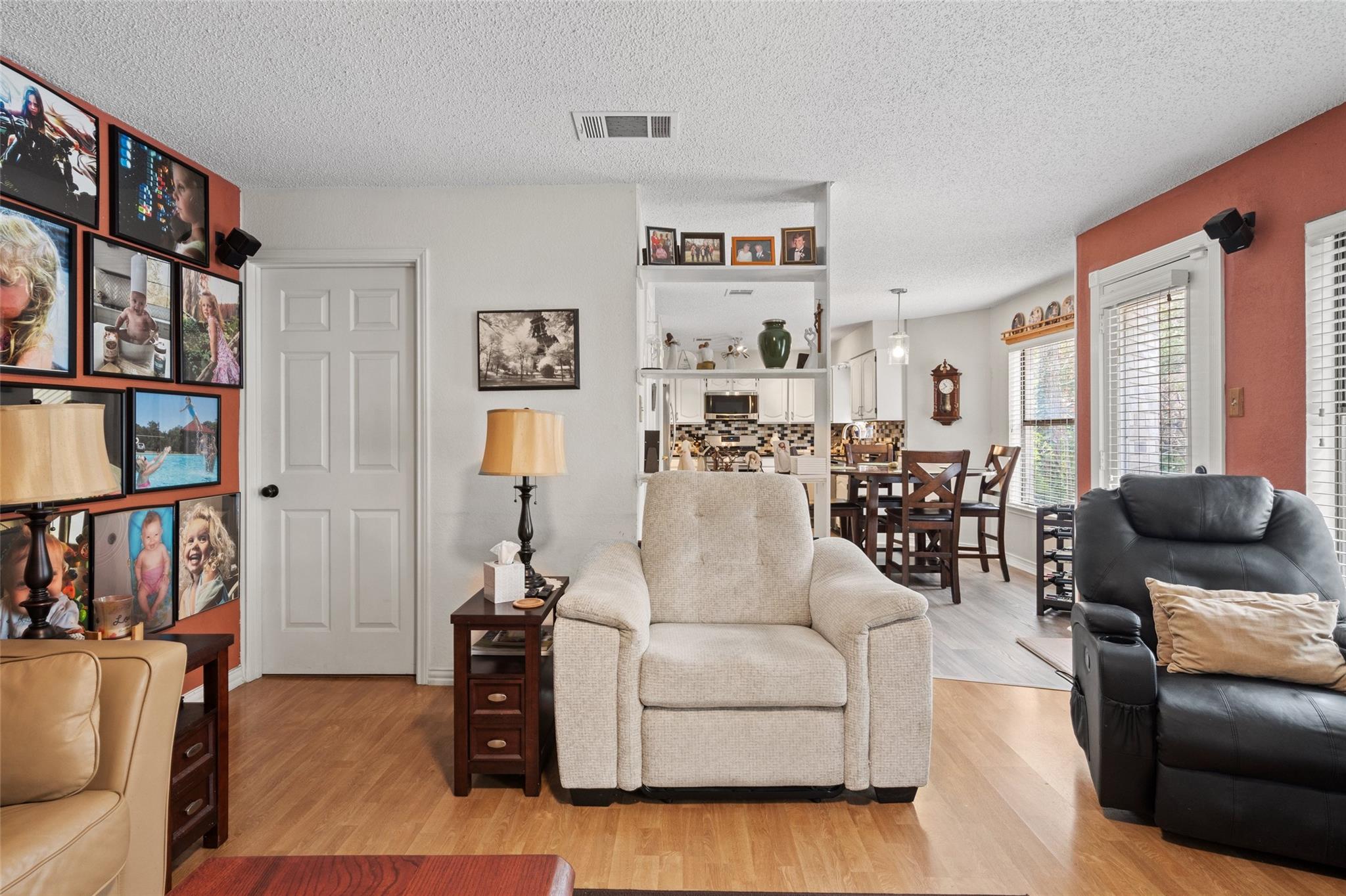 17500 Klamath Falls Dr, Round Rock, TX 78681