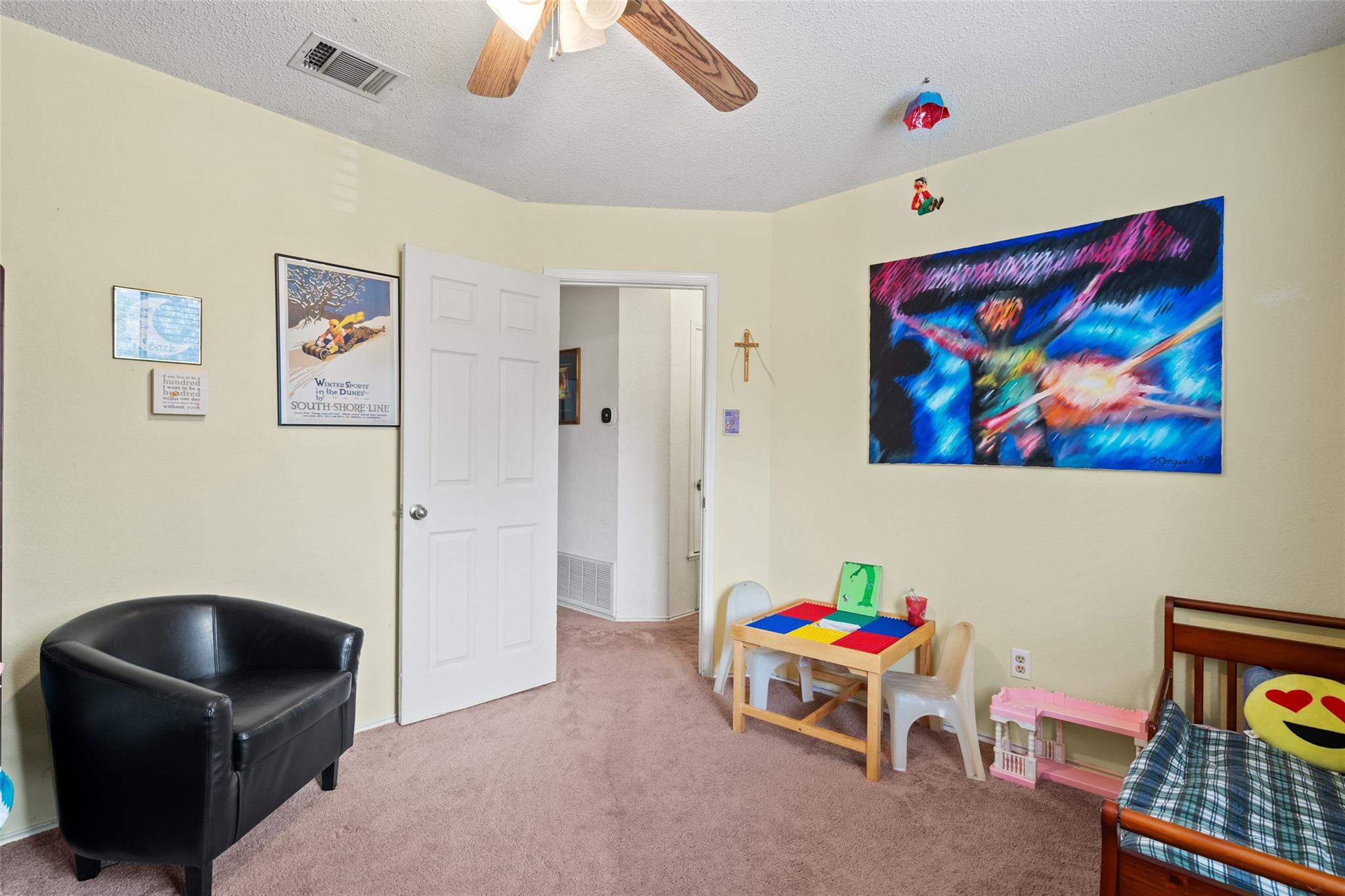 17500 Klamath Falls Dr, Round Rock, TX 78681