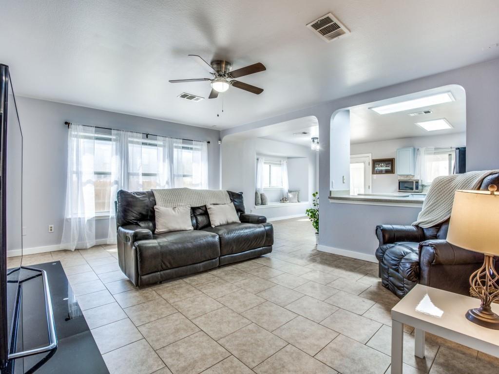 201 Sil Cv, Leander, TX 78641