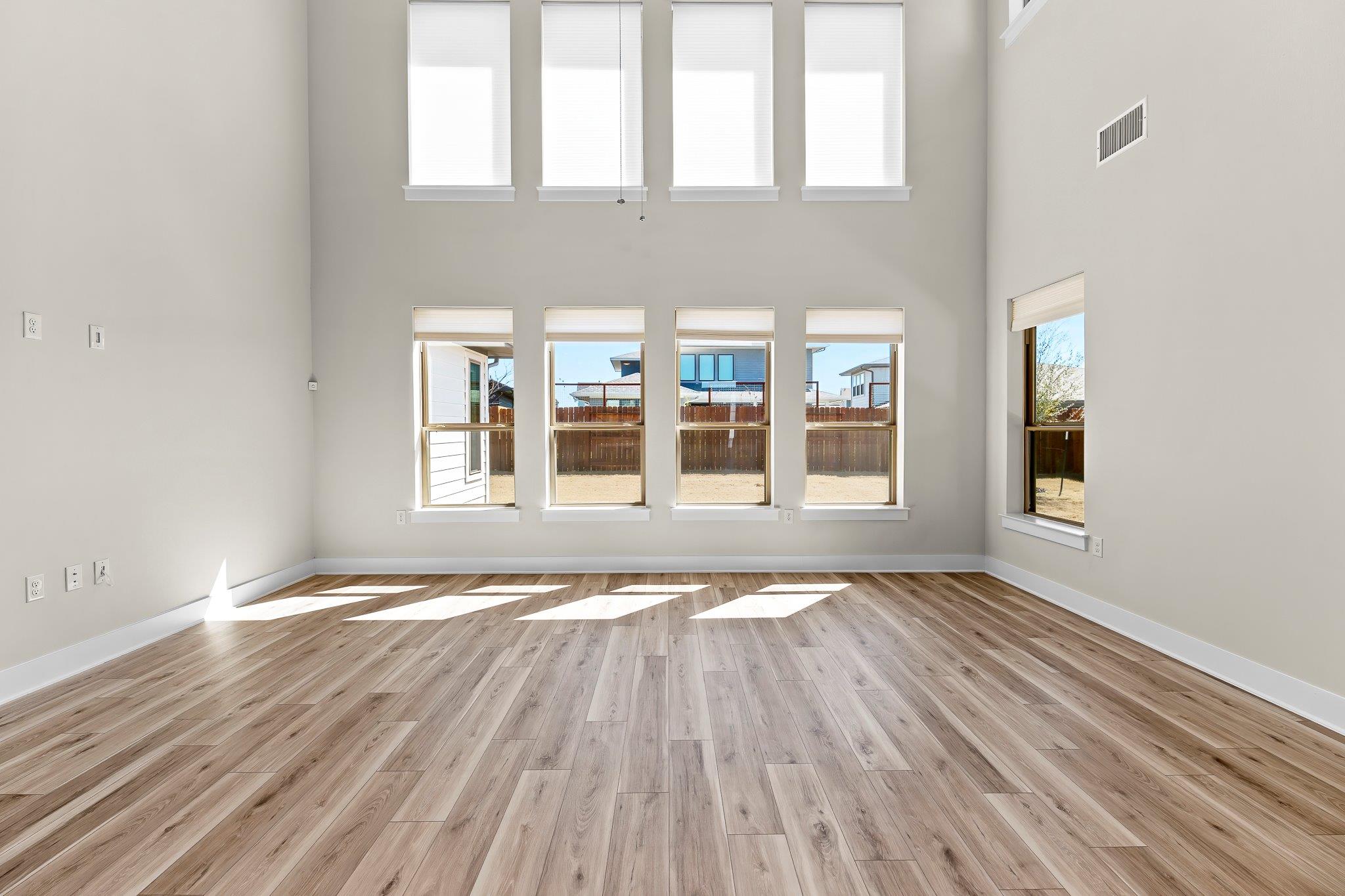 8901 Chrysler Bnd, Austin, TX 78744