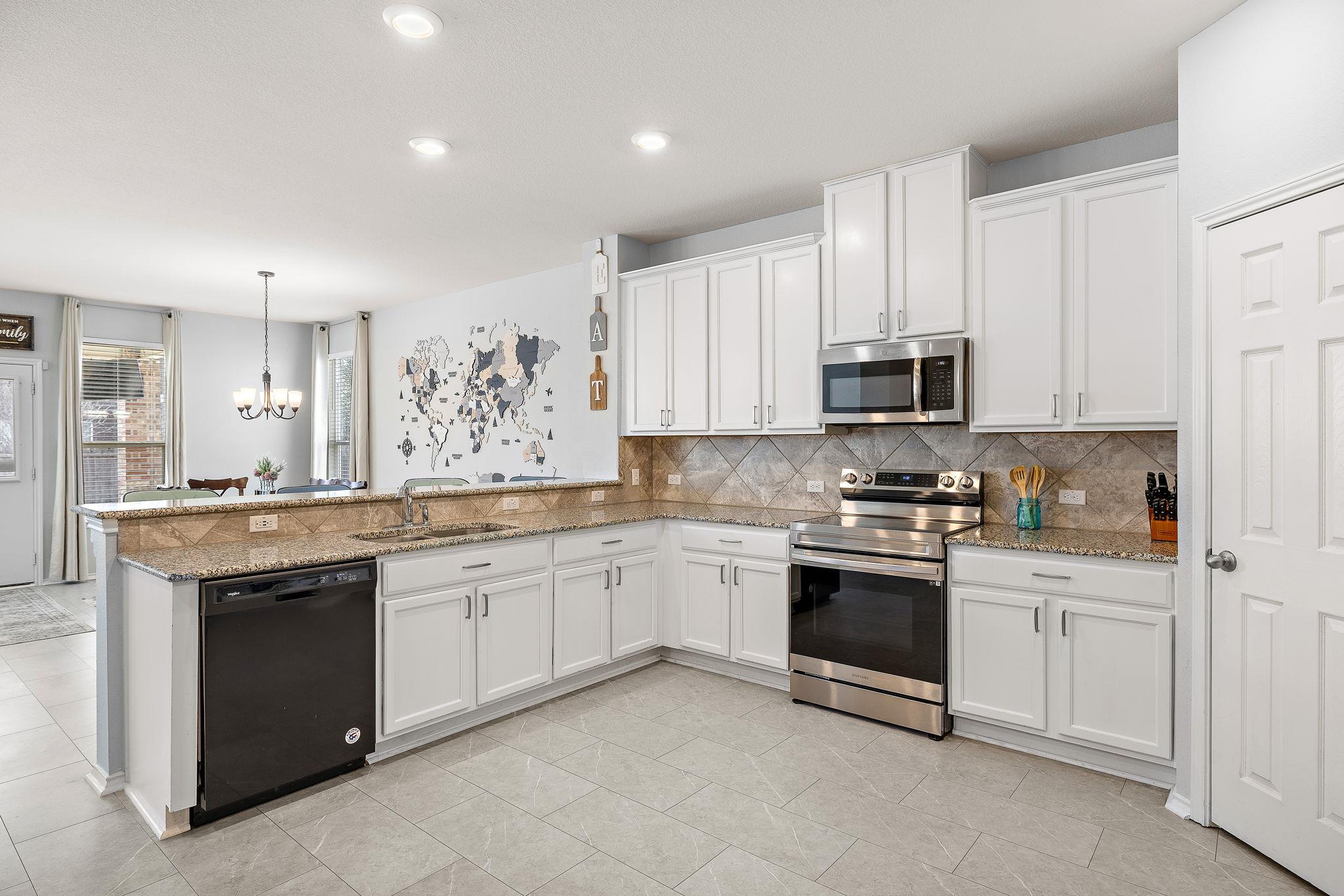 2950 E Old Settlers Blvd # 79, Round Rock, TX 78665