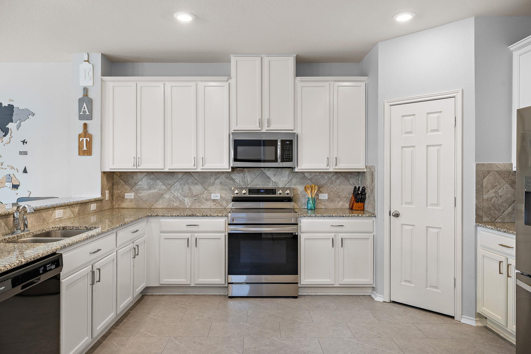 2950 E Old Settlers Blvd # 79, Round Rock, TX 78665