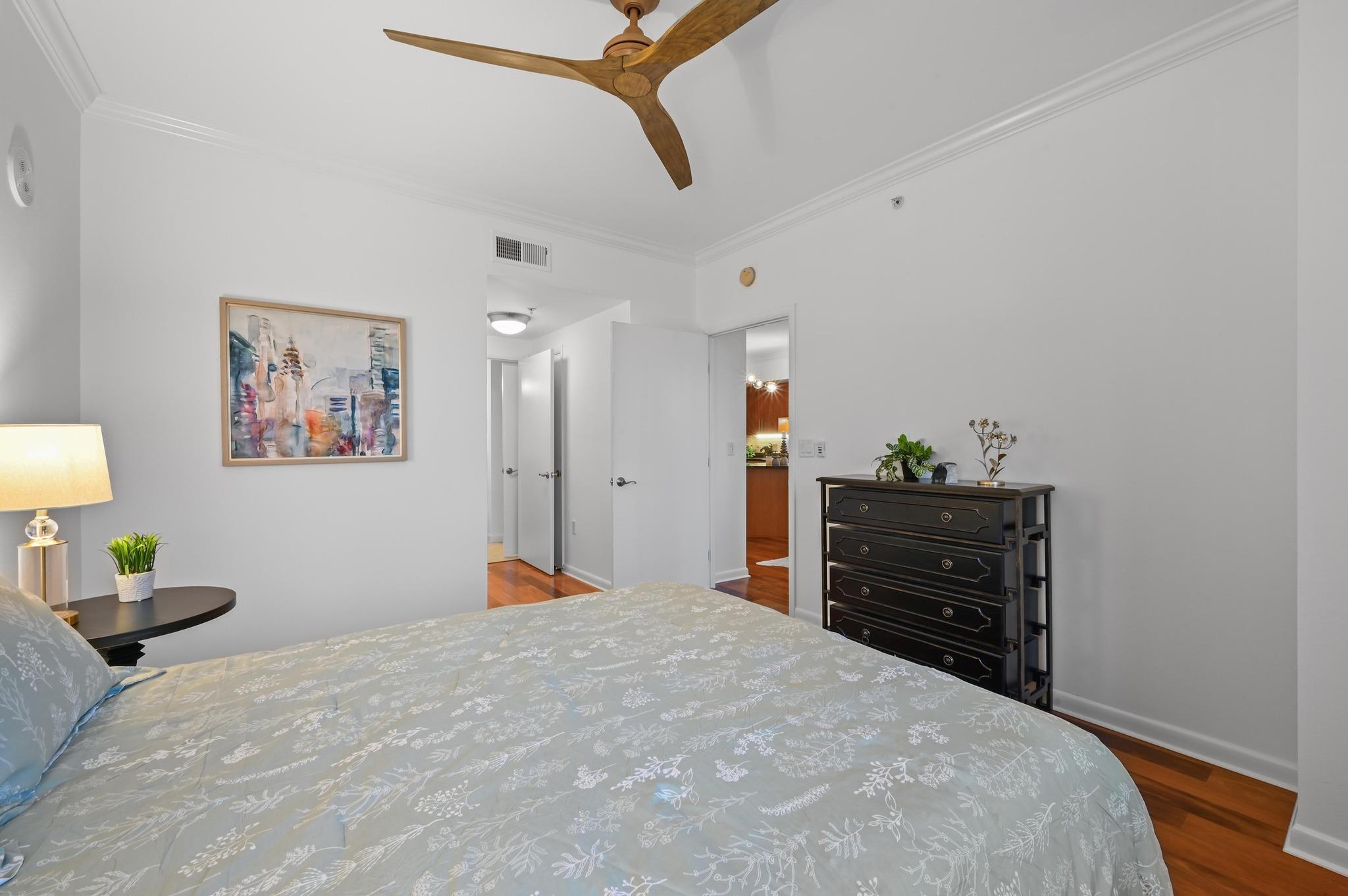 54 Rainey St # 412, Austin, TX 78701