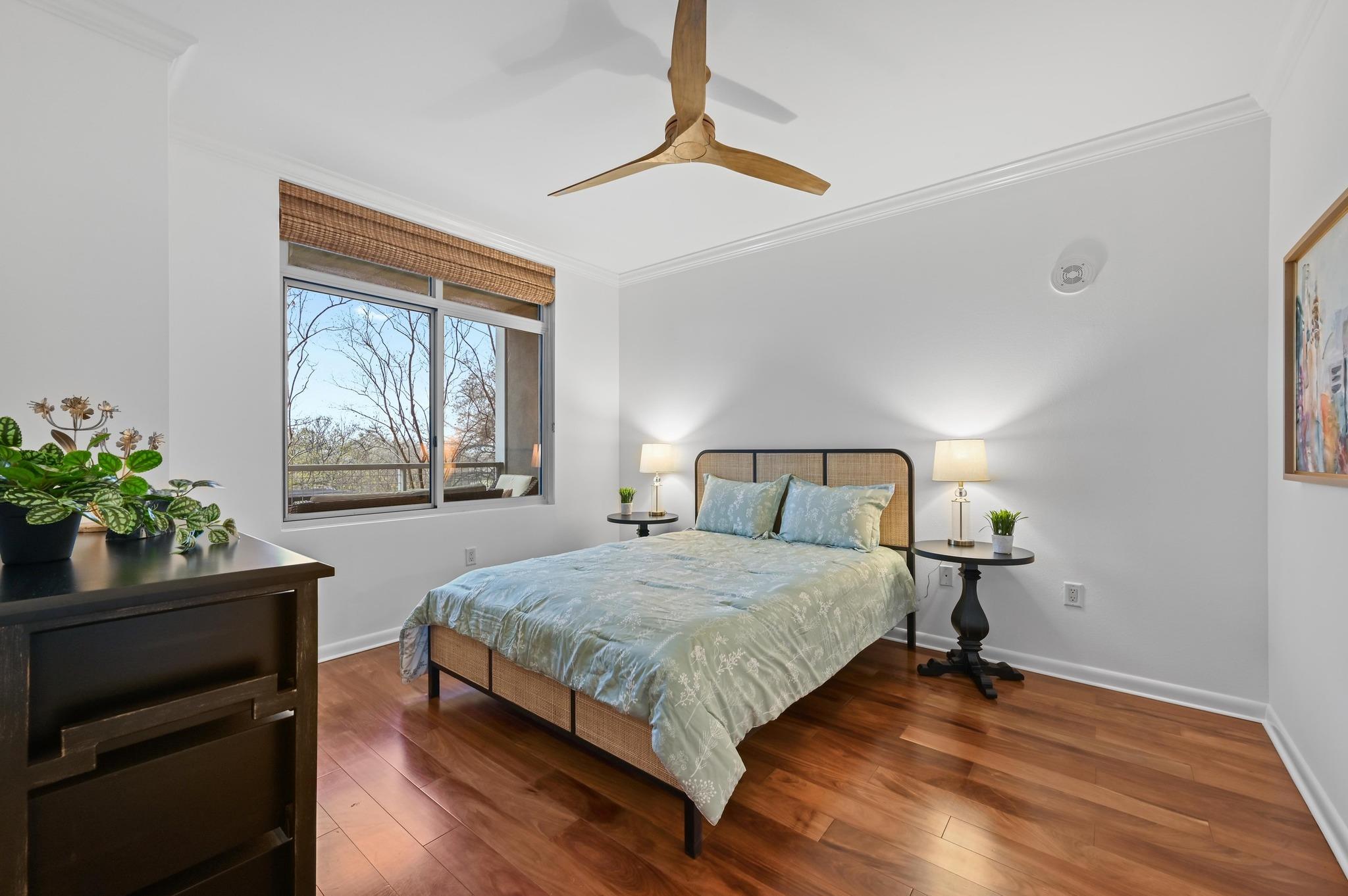 54 Rainey St # 412, Austin, TX 78701