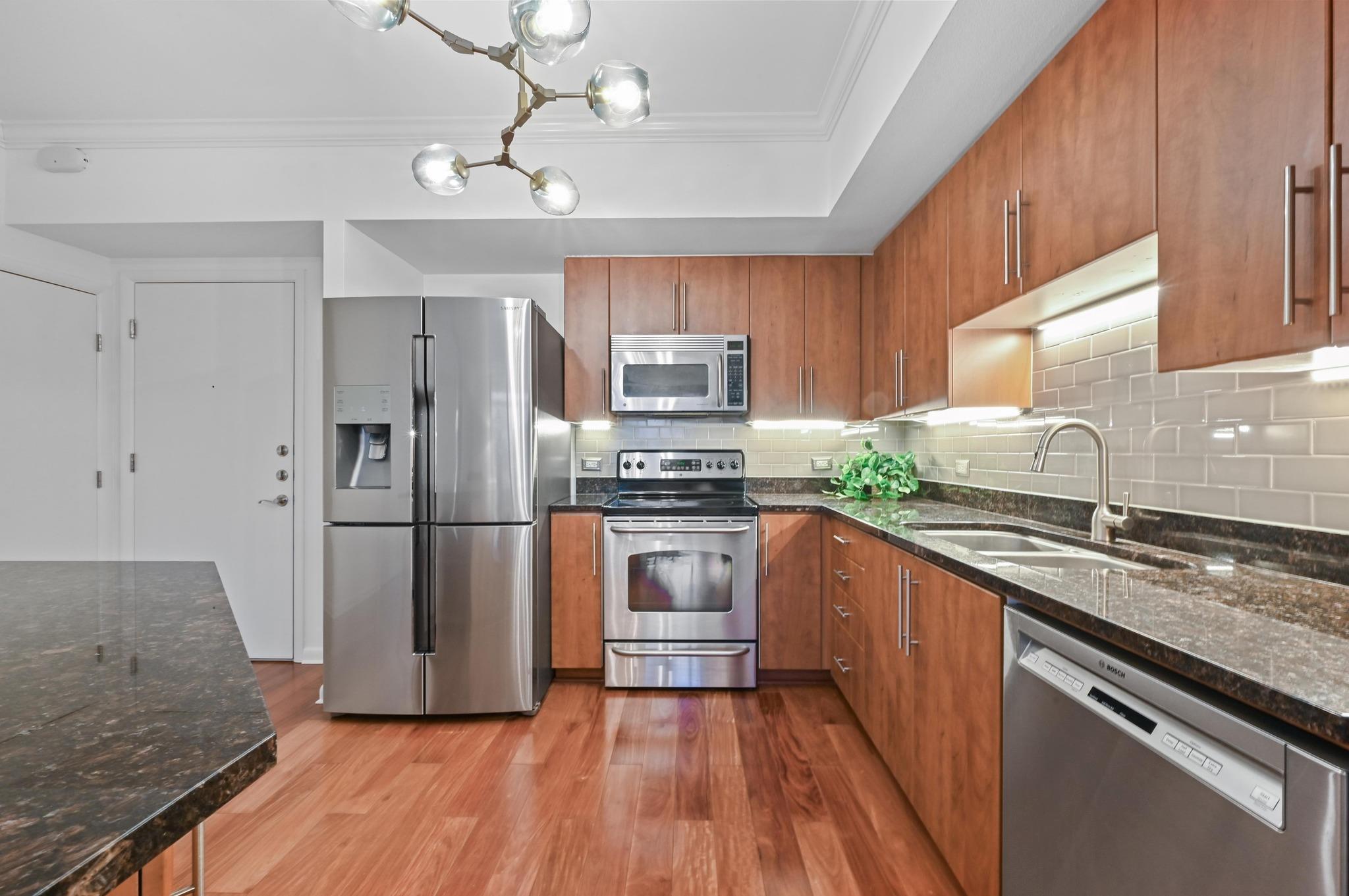 54 Rainey St # 412, Austin, TX 78701