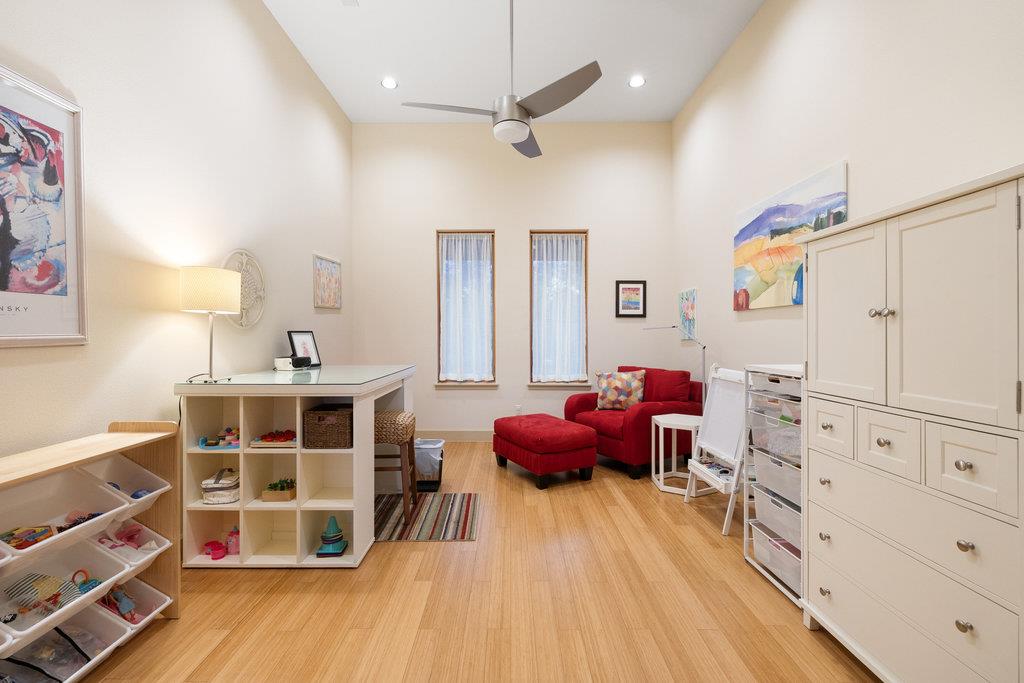 17800 Flagler Dr, Austin, TX 78738