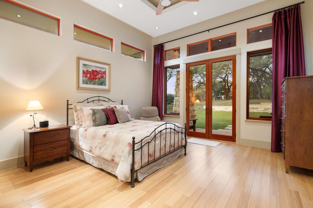 17800 Flagler Dr, Austin, TX 78738