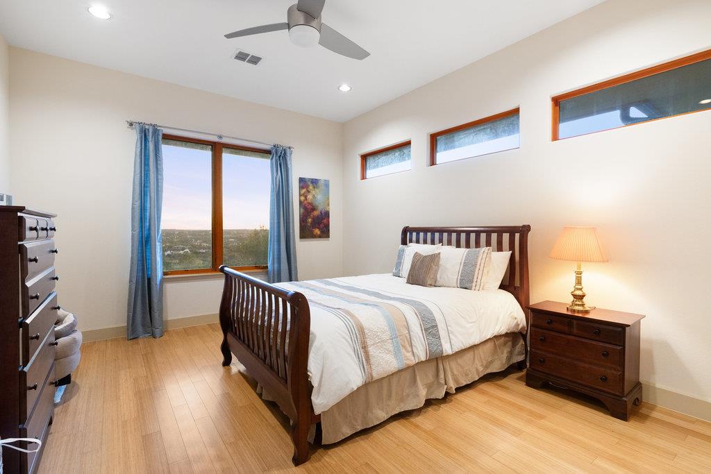 17800 Flagler Dr, Austin, TX 78738