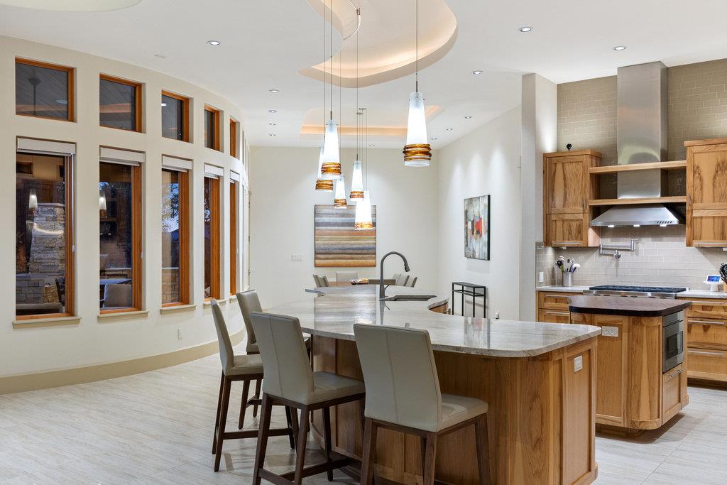 17800 Flagler Dr, Austin, TX 78738