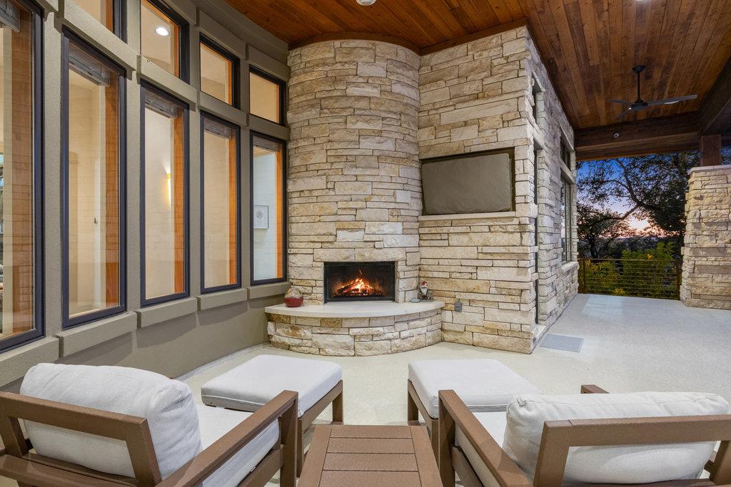 17800 Flagler Dr, Austin, TX 78738