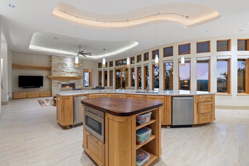 17800 Flagler Dr, Austin, TX 78738