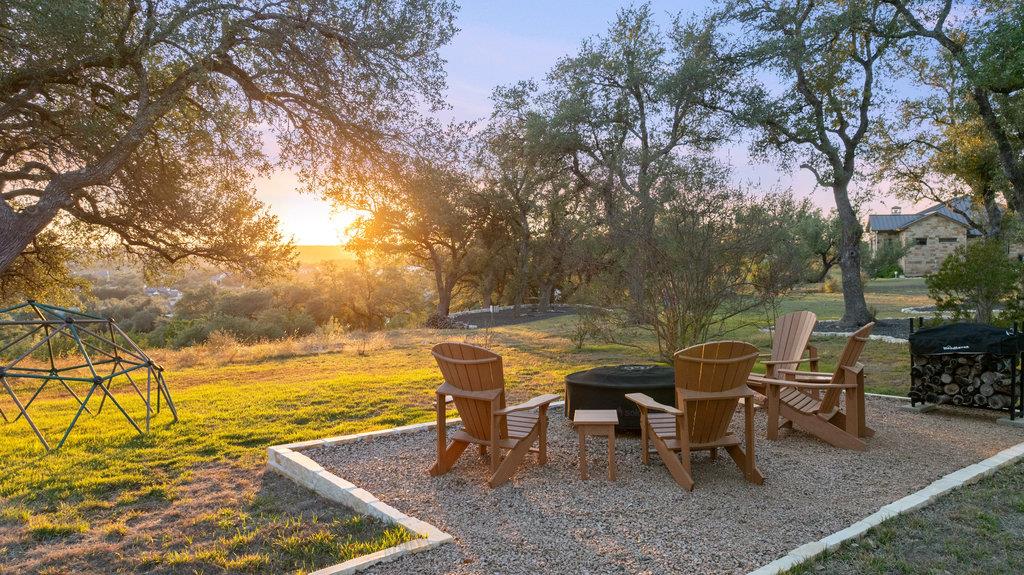 17800 Flagler Dr, Austin, TX 78738