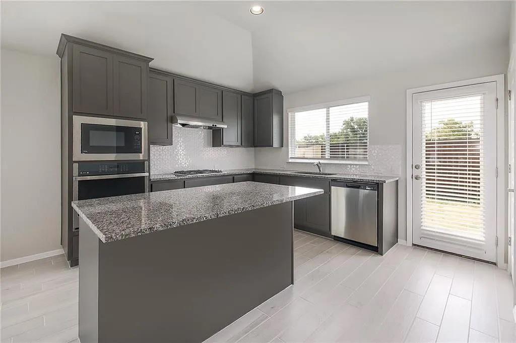 116 Riverhill Dr, Georgetown, TX 78628