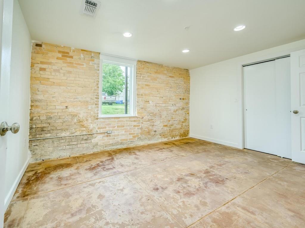 110 S Main St # 104, Elgin, TX 78621