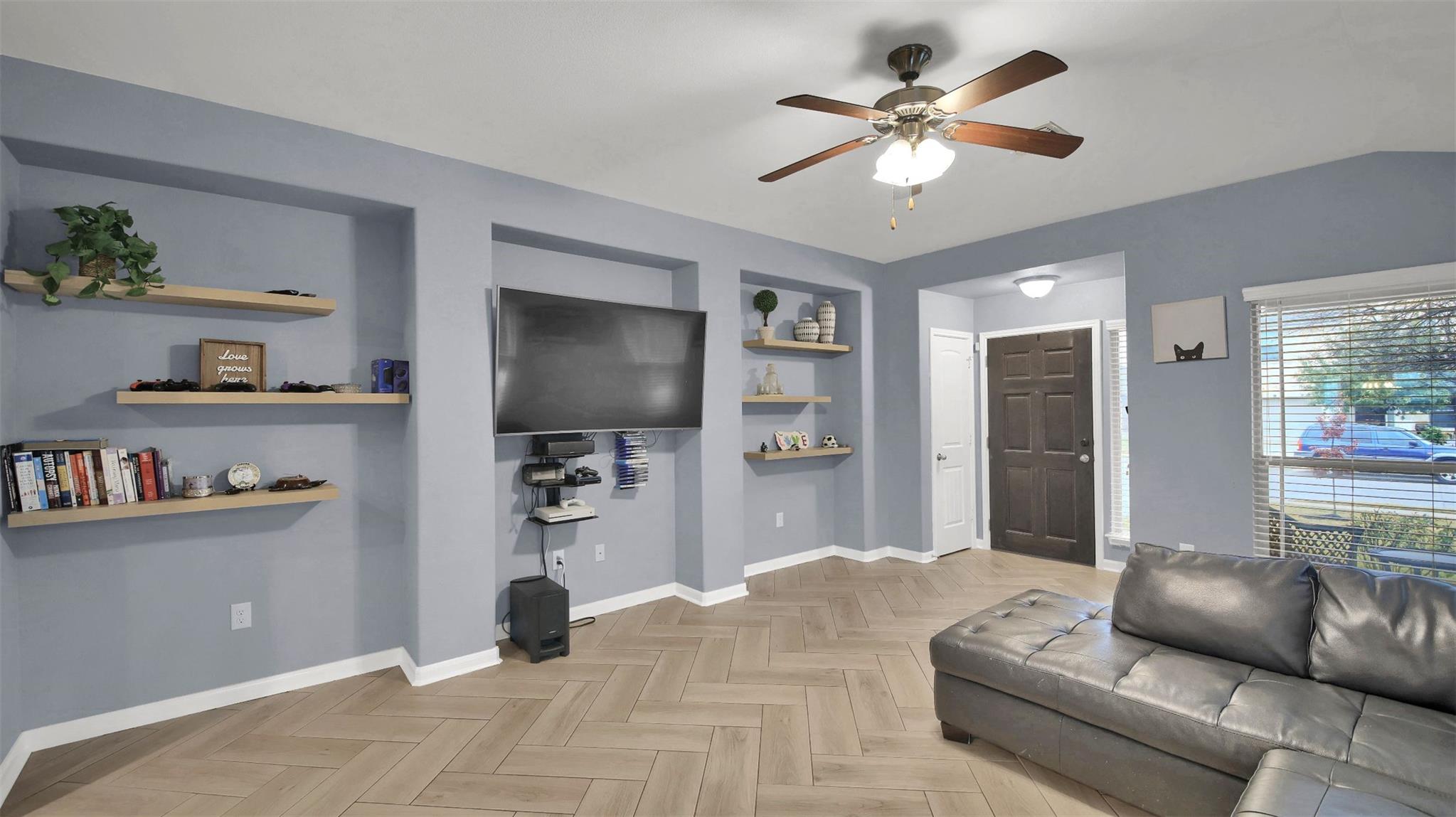 18005 Moreto Loop, Pflugerville, TX 78660