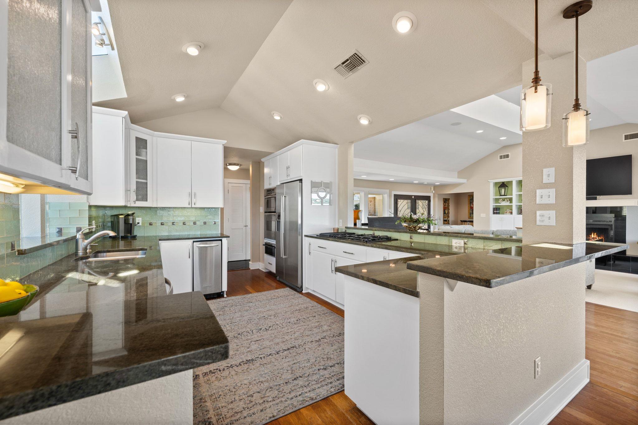 107 Firebird Cv, Lakeway, TX 78734