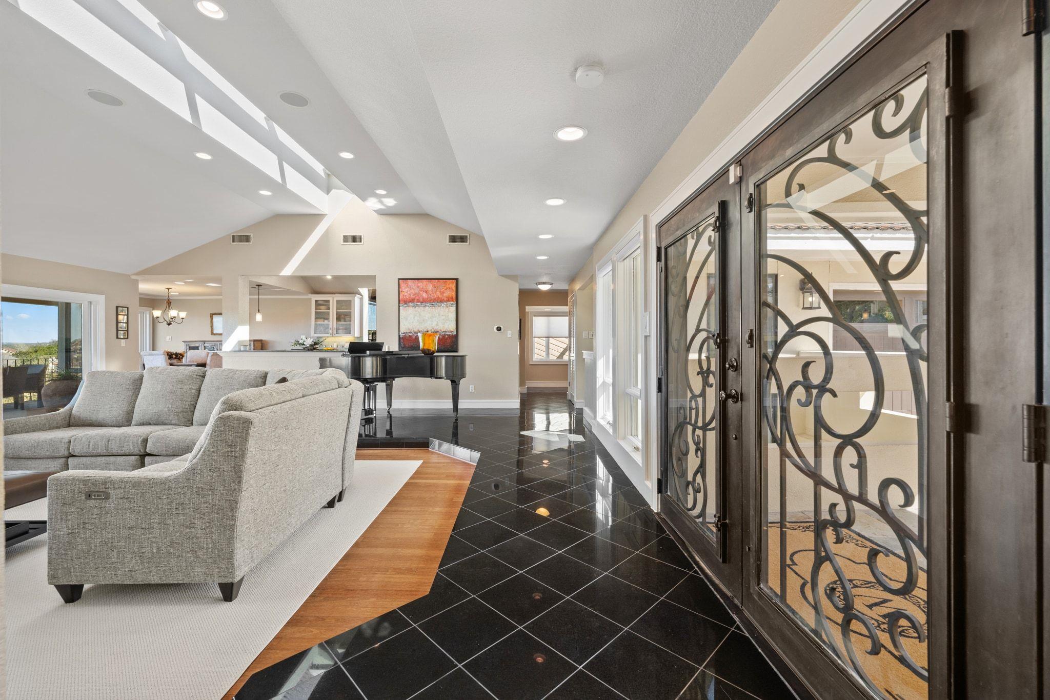 107 Firebird Cv, Lakeway, TX 78734