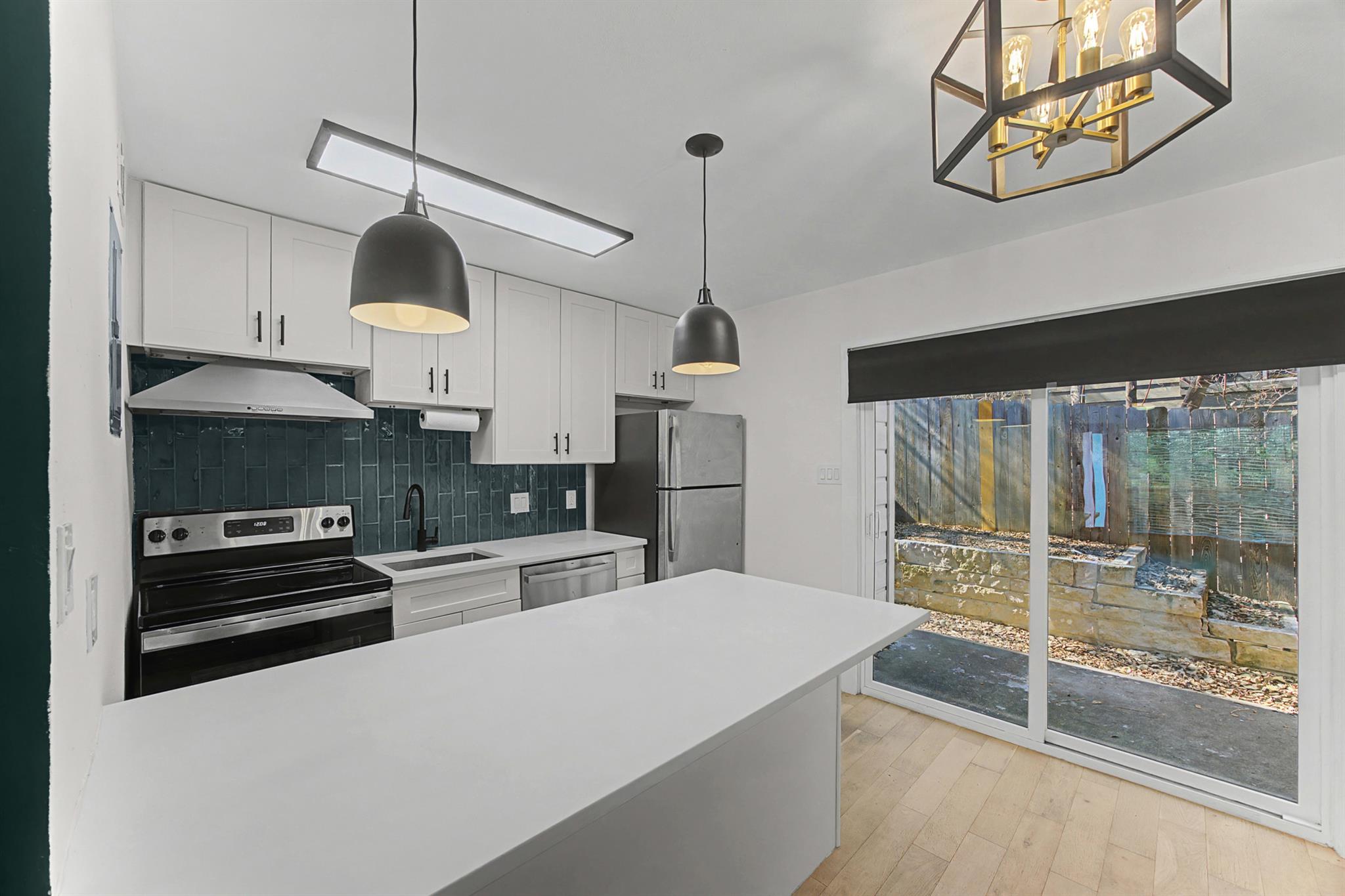 3806 Southridge Dr # 4, Austin, TX 78704