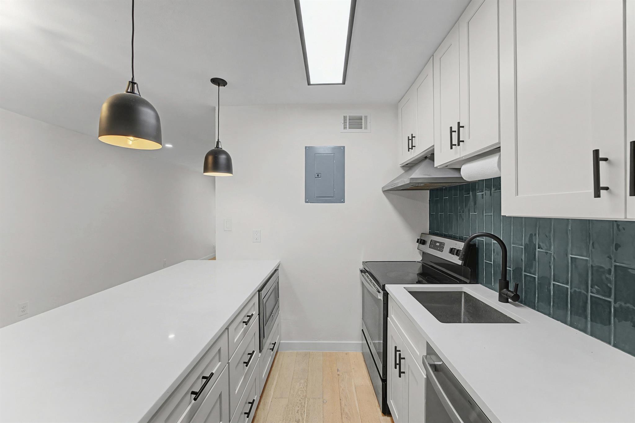 3806 Southridge Dr # 4, Austin, TX 78704