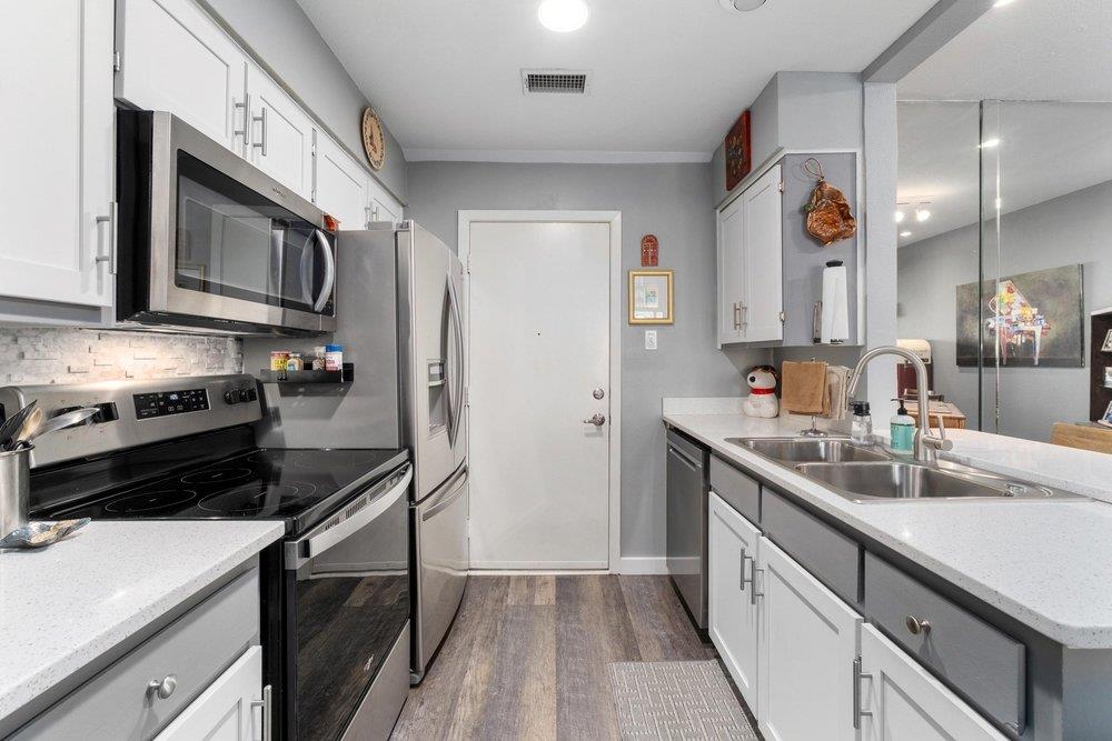 1501 W Barton Springs Rd # 107, Austin, TX 78704