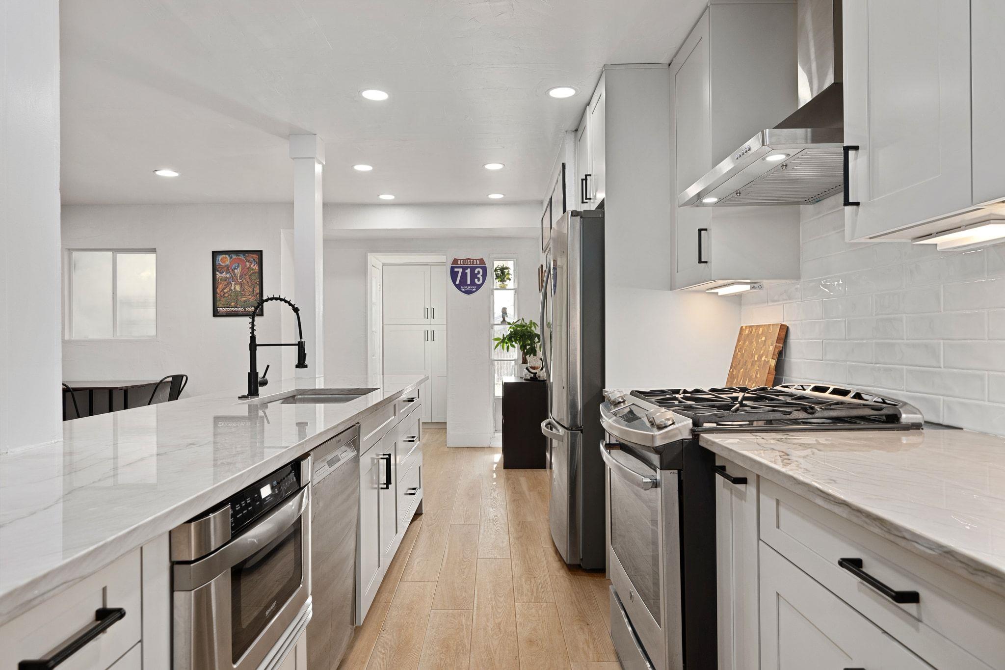 4709 York Hill Dr, Austin, TX 78723