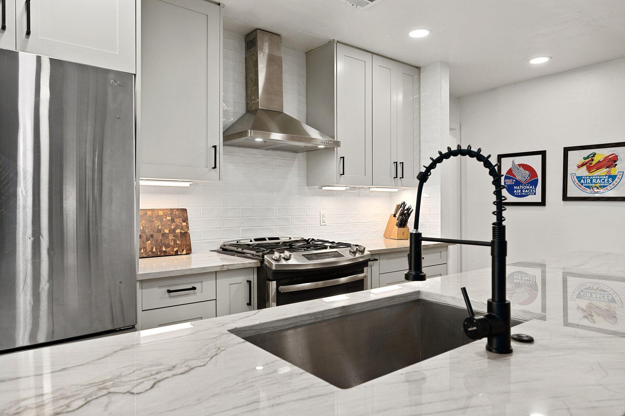 4709 York Hill Dr, Austin, TX 78723