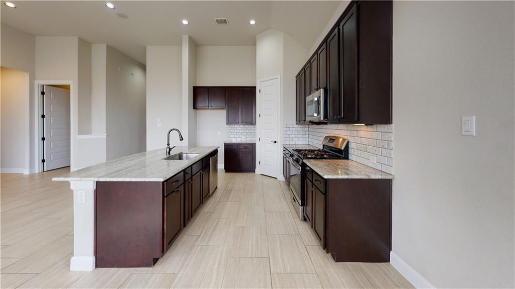 8050 Mozart St, Round Rock, TX 78665