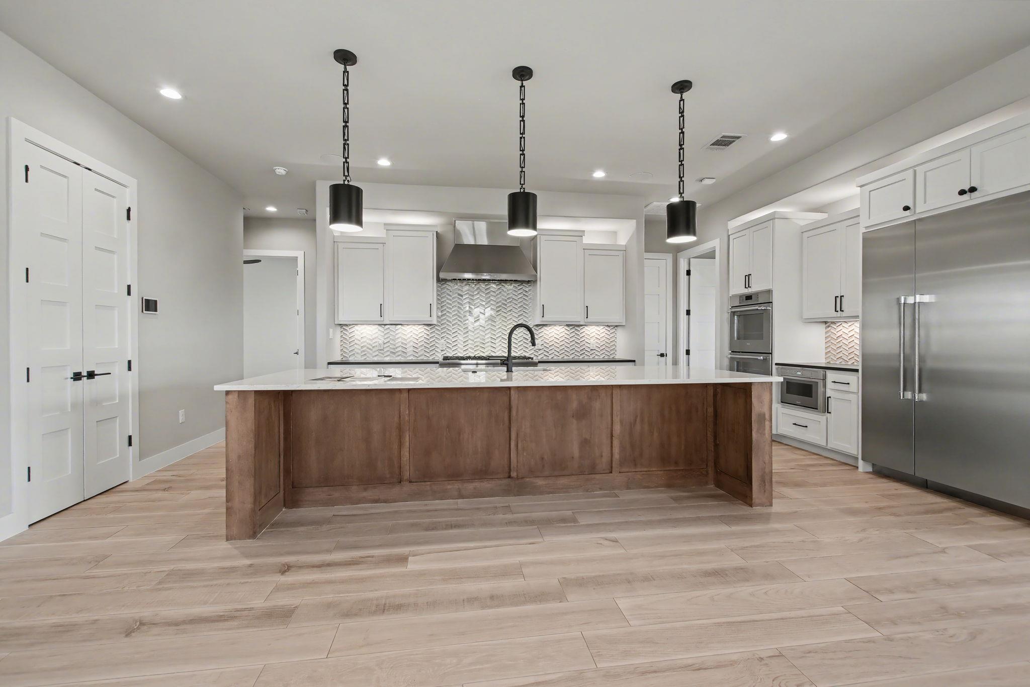 1837 Art Adams Way, Spicewood, TX 78669