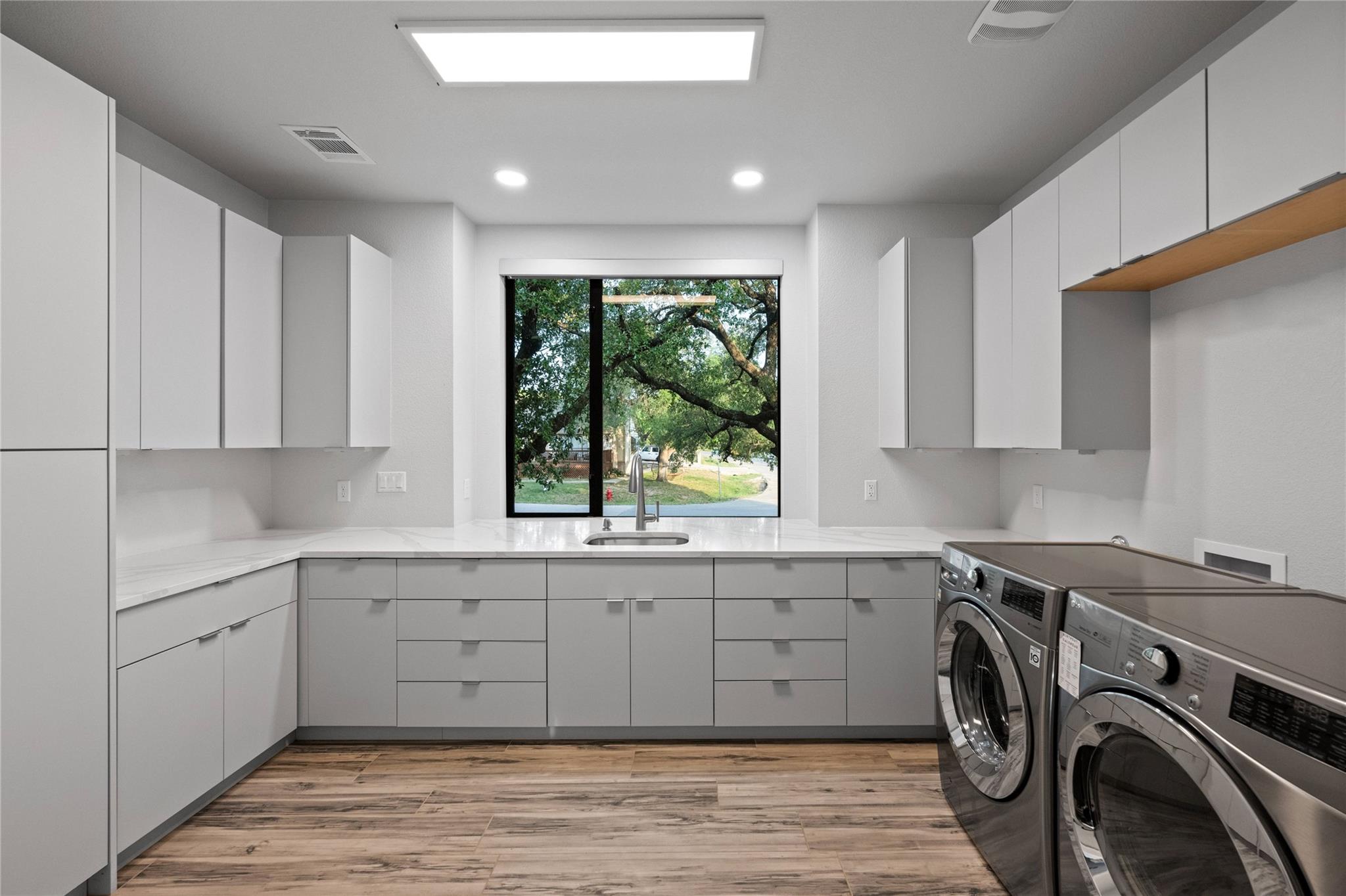 2912 Patriot Dr, Lago Vista, TX 78645