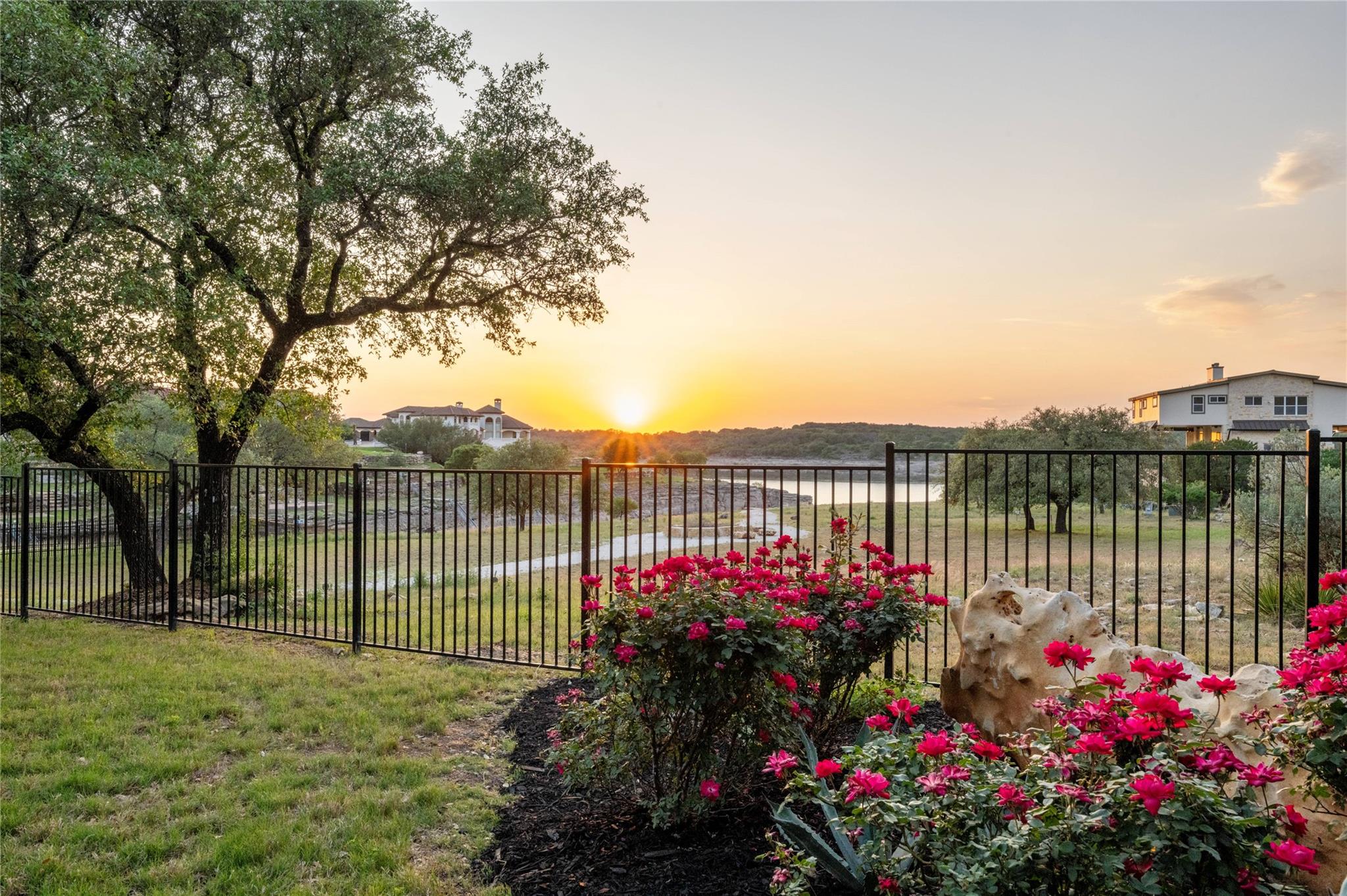 2912 Patriot Dr, Lago Vista, TX 78645