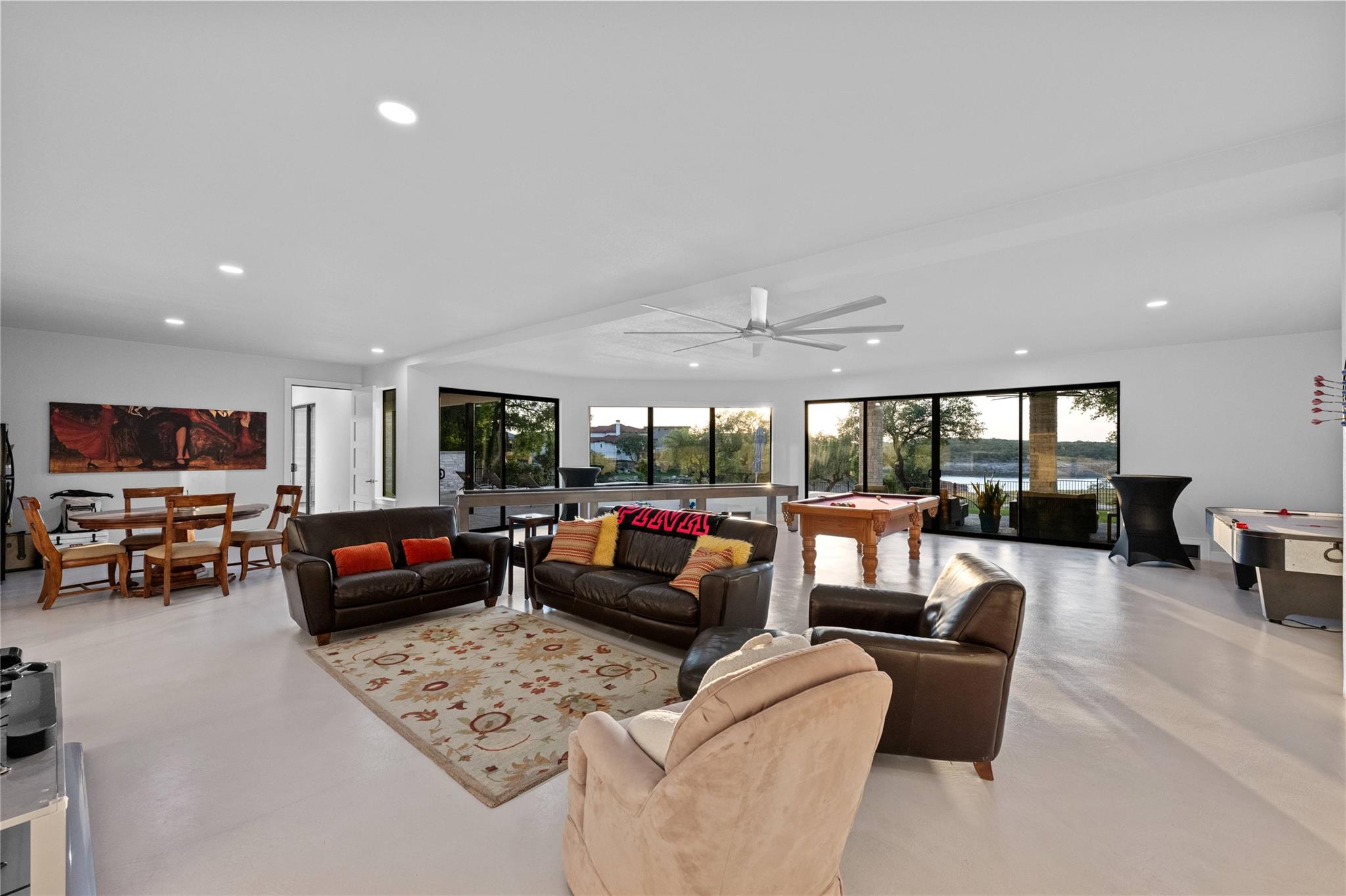 2912 Patriot Dr, Lago Vista, TX 78645