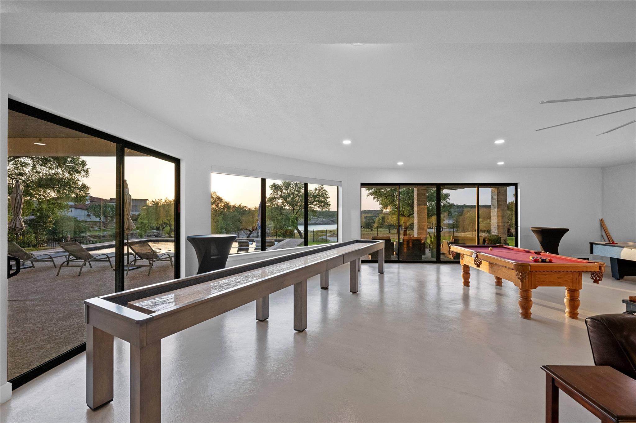 2912 Patriot Dr, Lago Vista, TX 78645