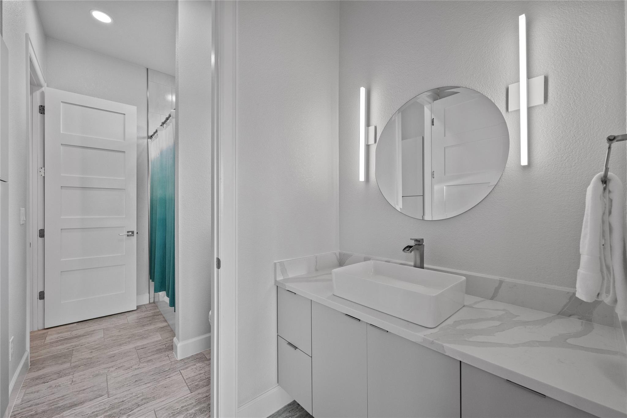 2912 Patriot Dr, Lago Vista, TX 78645