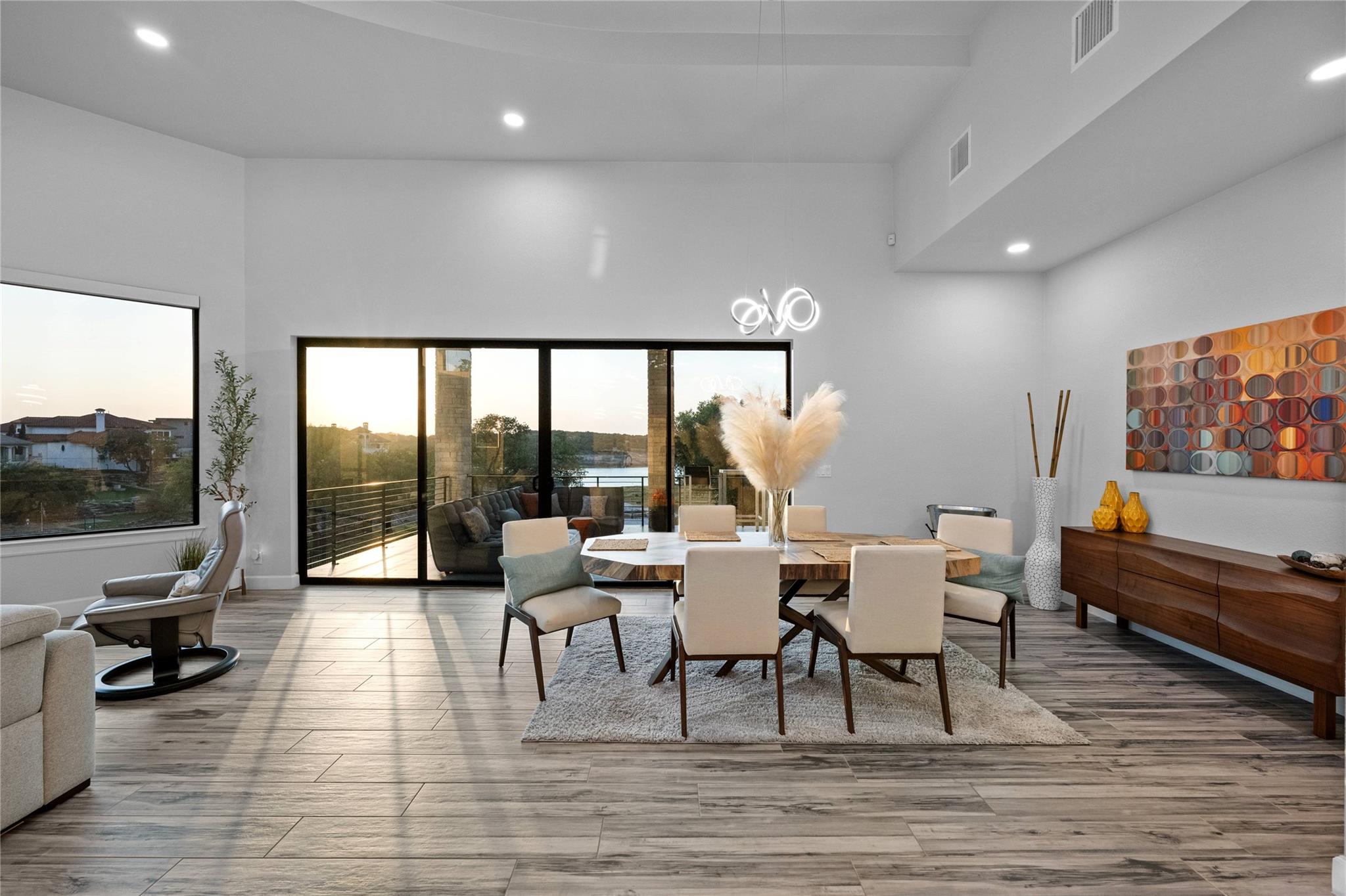 2912 Patriot Dr, Lago Vista, TX 78645