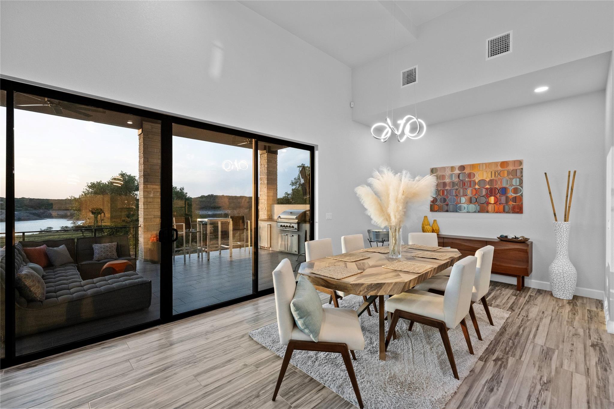 2912 Patriot Dr, Lago Vista, TX 78645