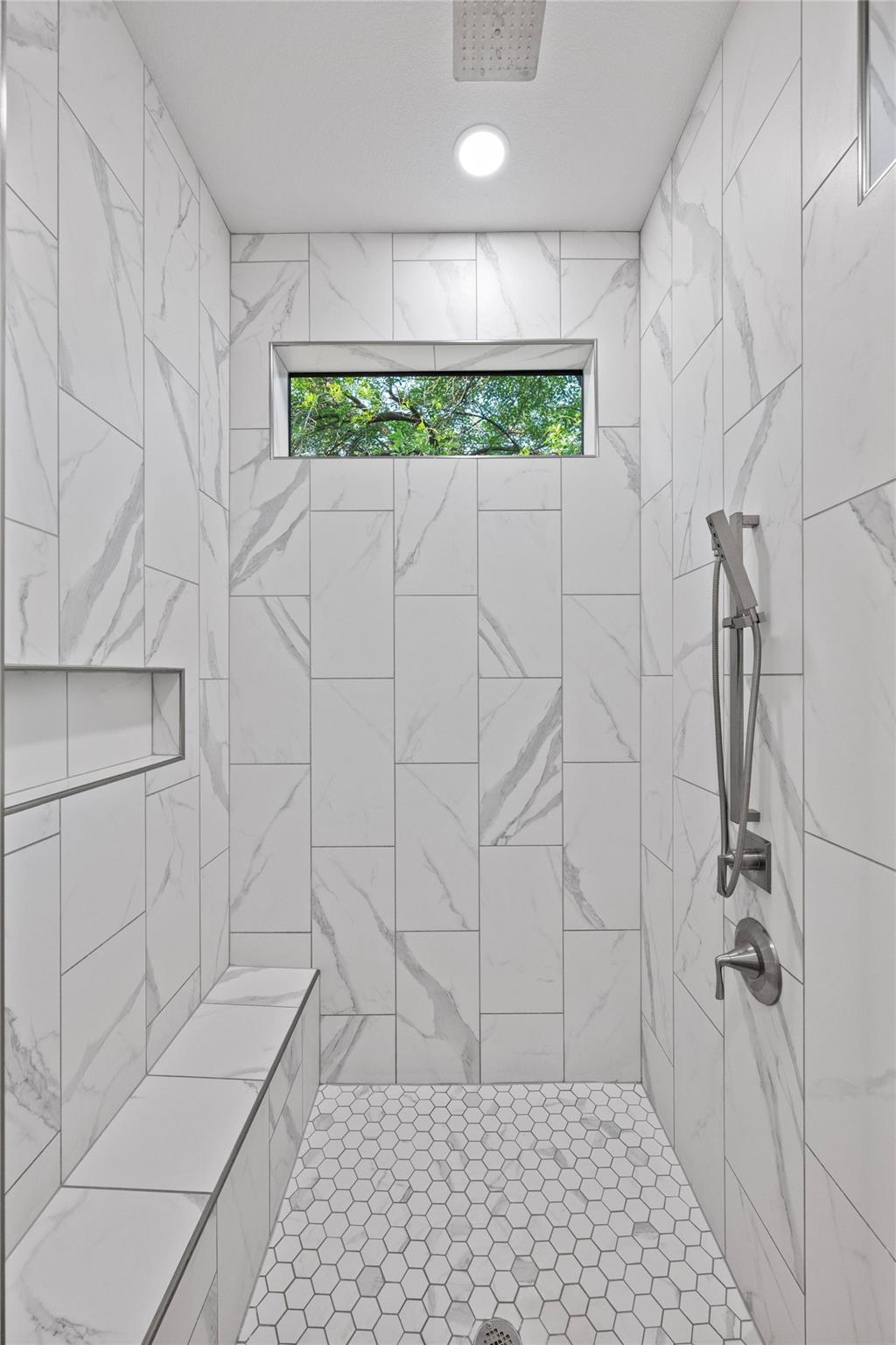 2912 Patriot Dr, Lago Vista, TX 78645