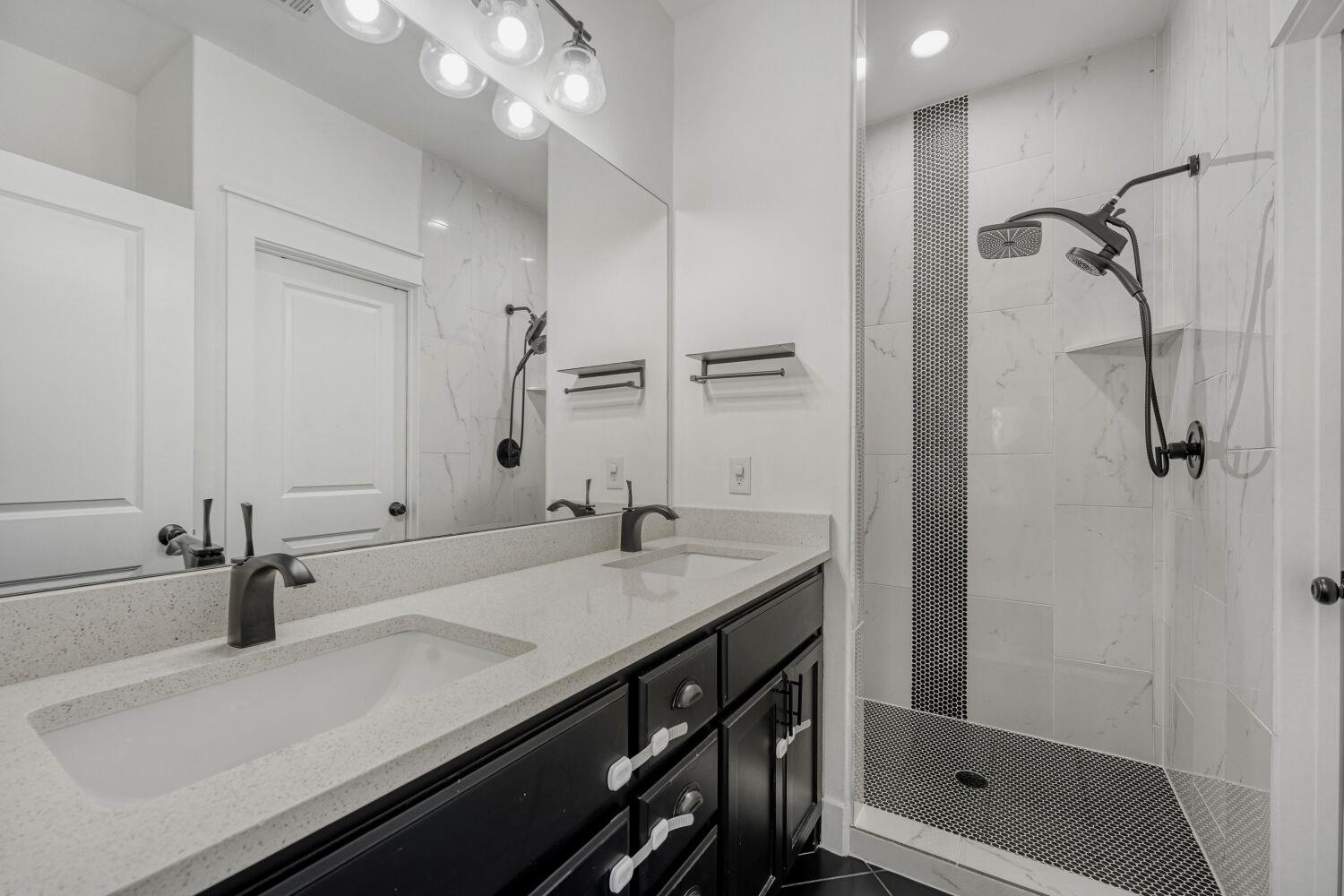 125 Irene St, Elgin, TX 78621