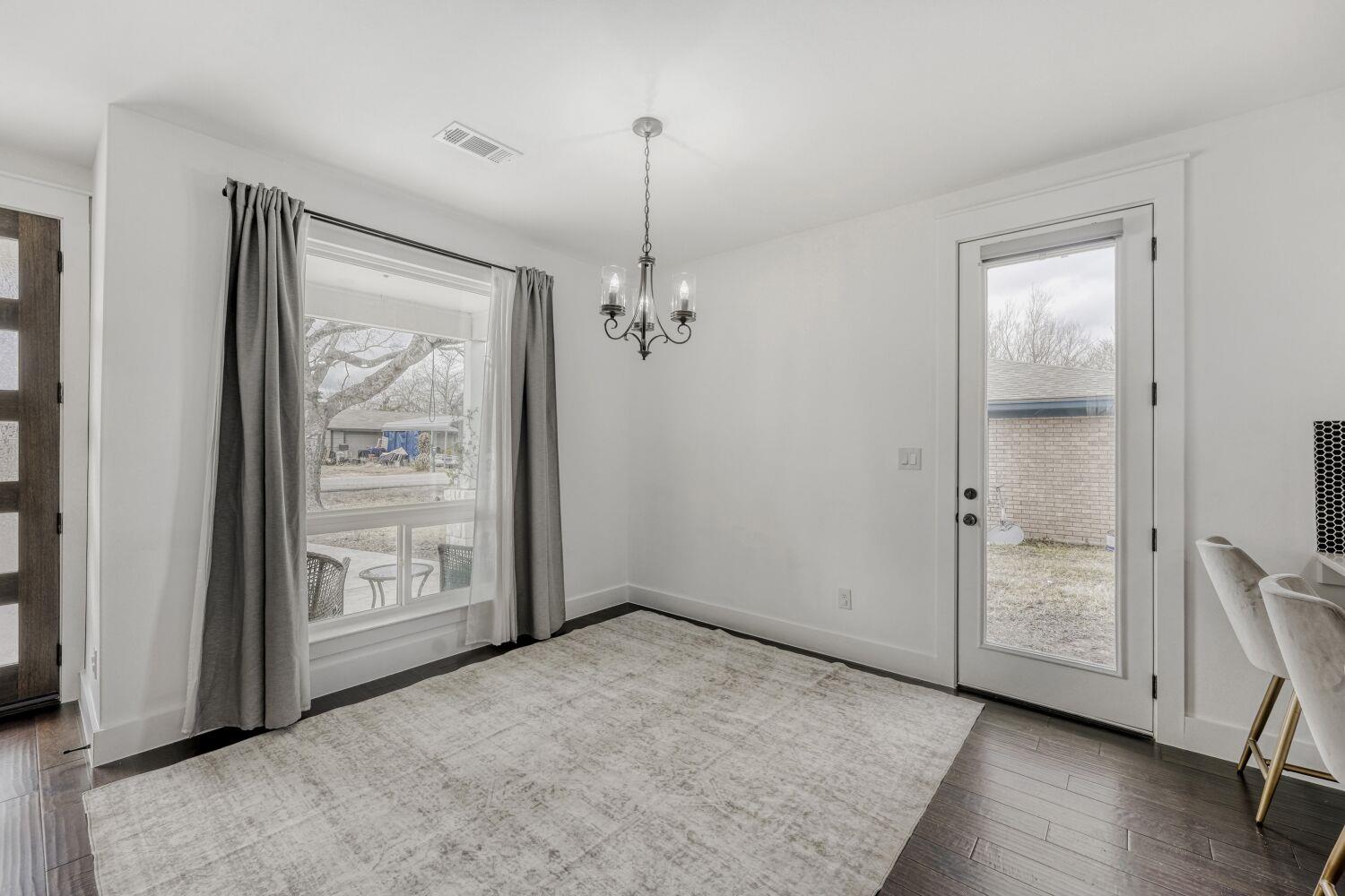 125 Irene St, Elgin, TX 78621